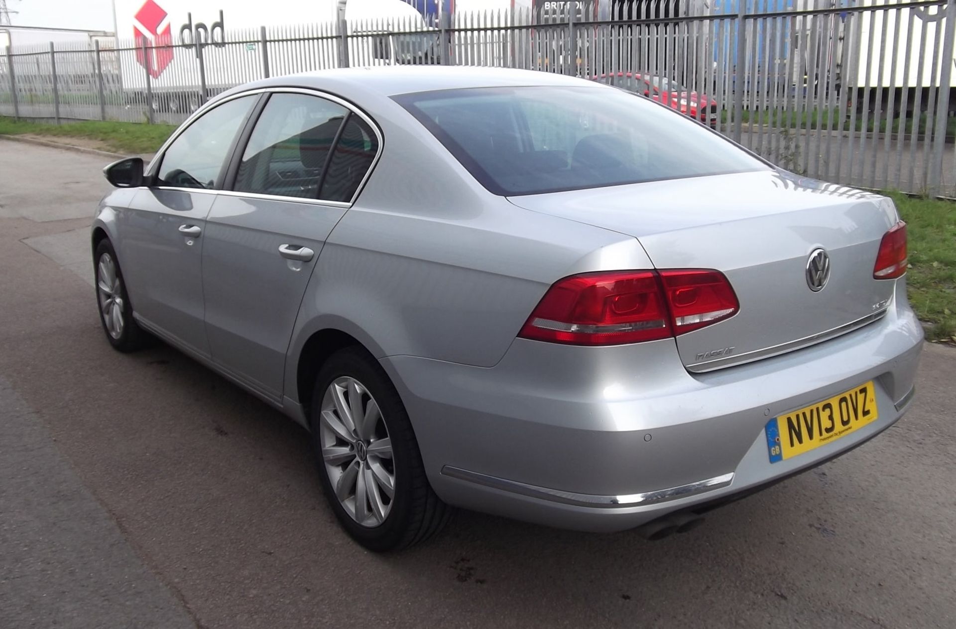 2013 Volkswagen Passat 2.0 HDI Highline Blue Tech 4 Door Saloon - Image 5 of 15