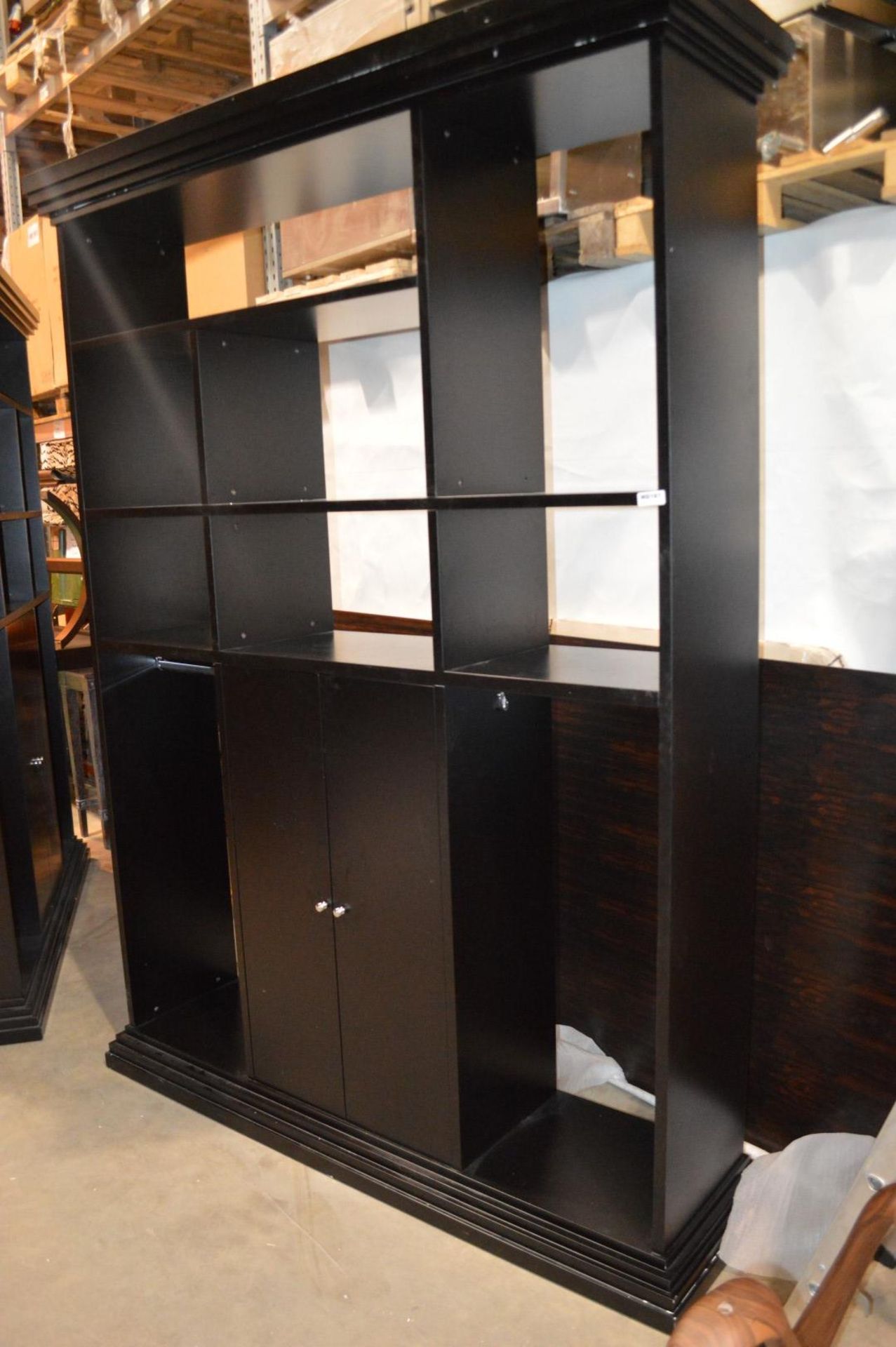 1 x JUSTIN VAN BREDA 8ft Tall Custom Retail Display Unit / Bookcase - Original Price £9,929 - Image 7 of 7