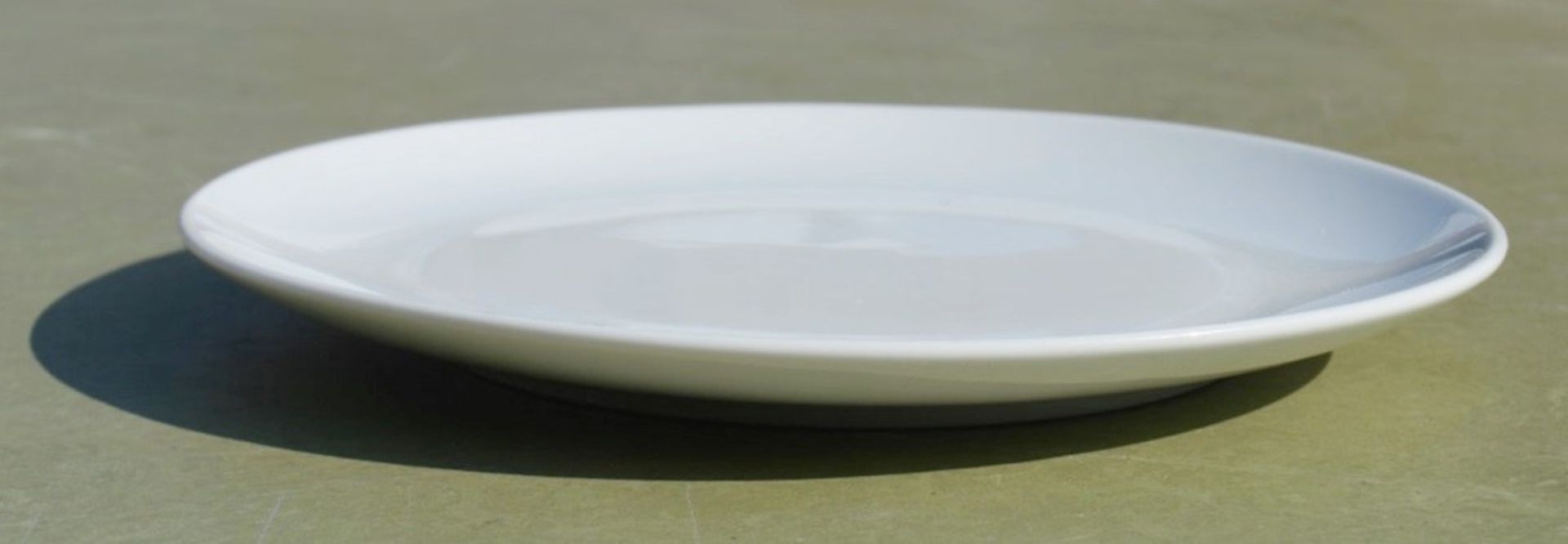 20 x PILLIVUYT Round 16cm Commercial Porcelain Bread / Cake Plates In White - Made In France - - Image 4 of 4