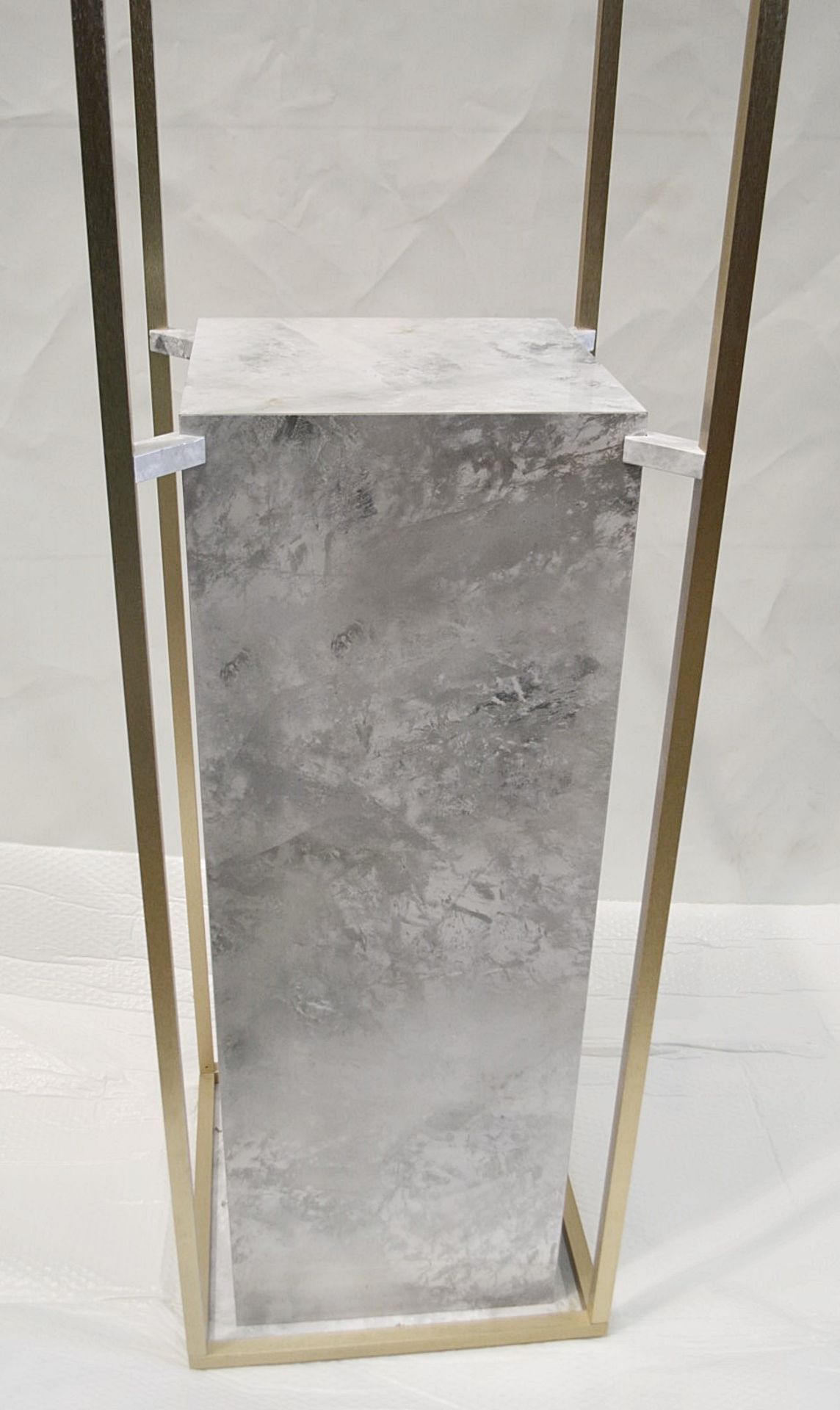 1 x 1.8 Metre Tall Freestanding Display Plinth With A Marble Effect Aestetic - Dimensions: H182 x - Image 3 of 4