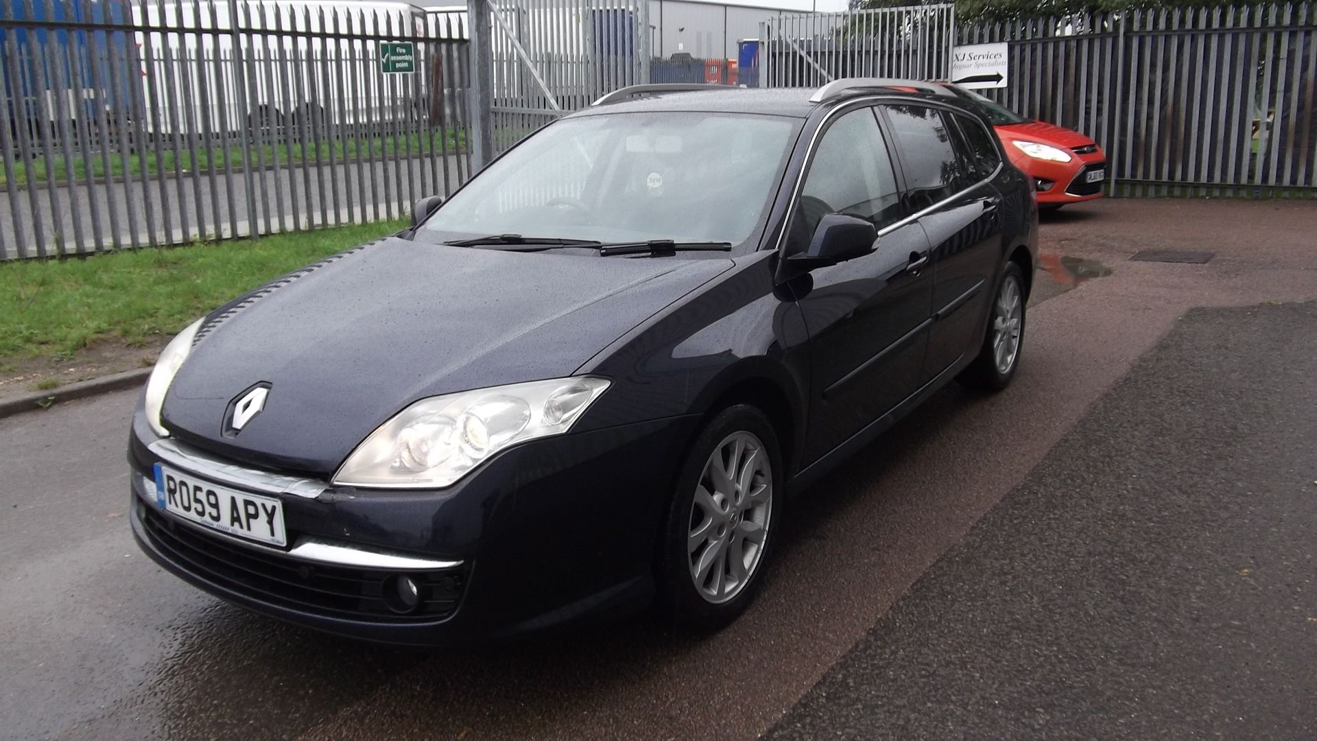 2009 Renault Laguna 2.0 Dci Dynamique 5 Door Estate - Image 5 of 11