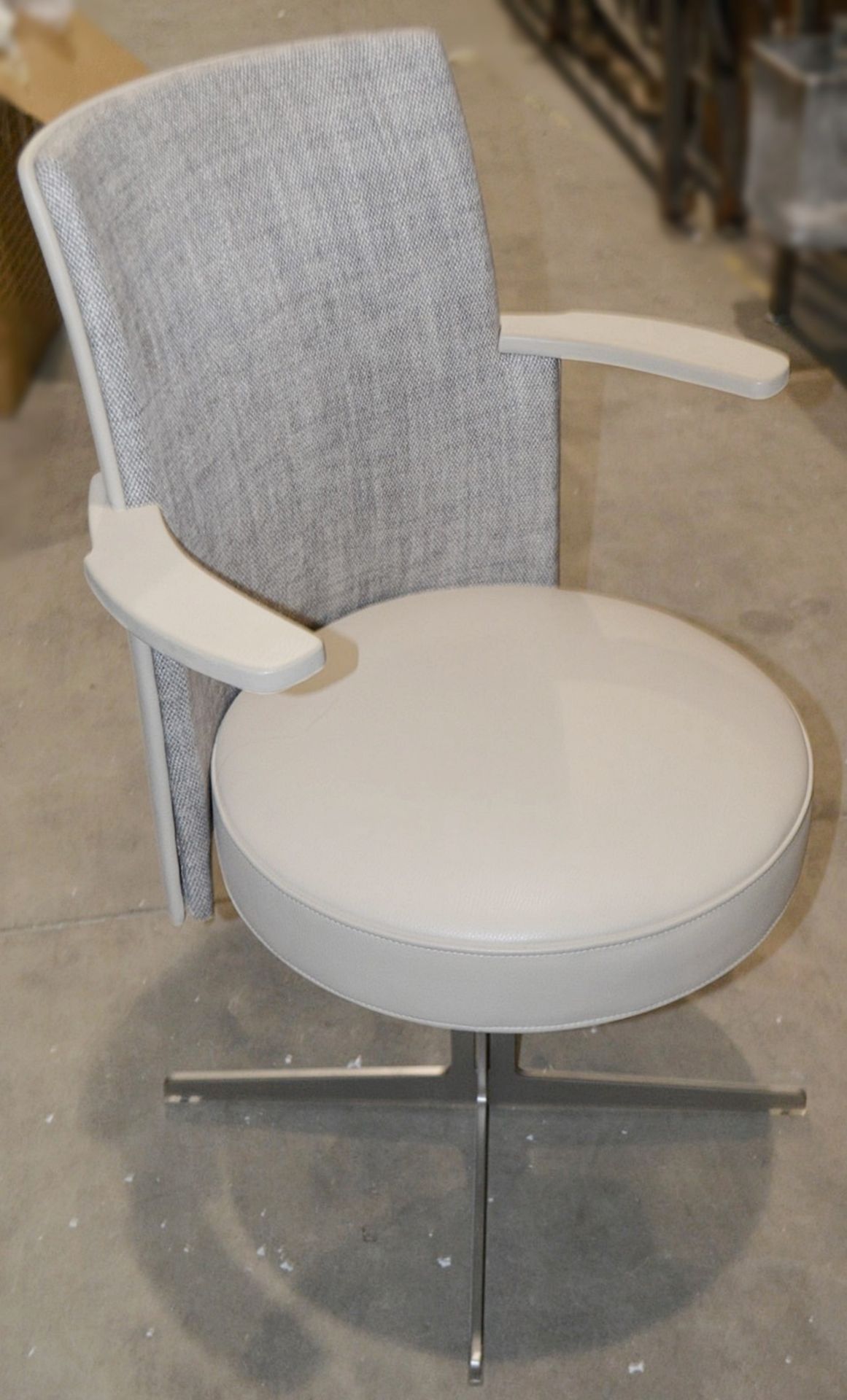 1 x POLTRONA FRAU 'Jeff' Designer Swivel Chair With Arms - Upholstered In Leather And Premium Fabric - Image 3 of 11