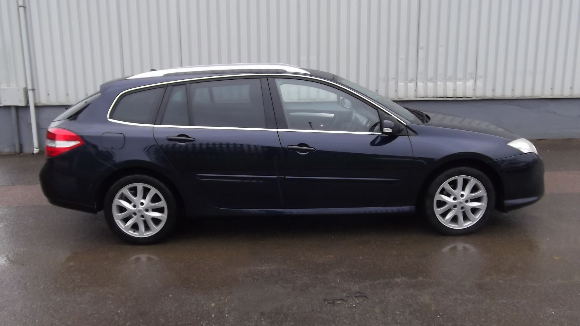 2009 Renault Laguna 2.0 Dci Dynamique 5 Door Estate - Image 4 of 11