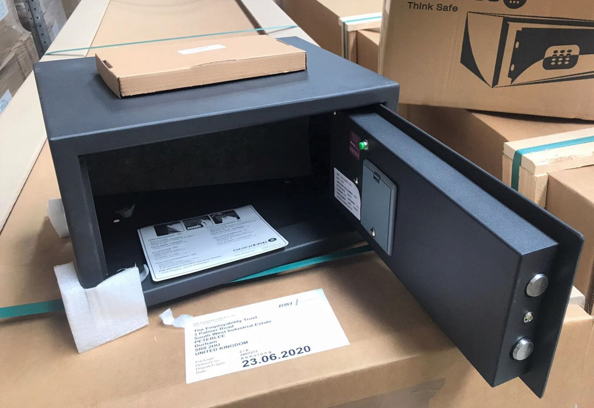 1 X Omnitec Safeguard Security Safe With Keypad Opening Model Laptop 