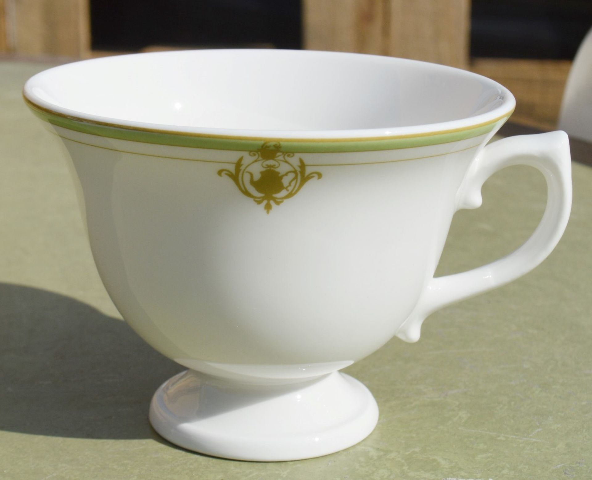 36 x DUDSON Fine China 'Georgian' 8oz Footed Tea Cups With Saucers All Featuring 'Famous - Image 2 of 7