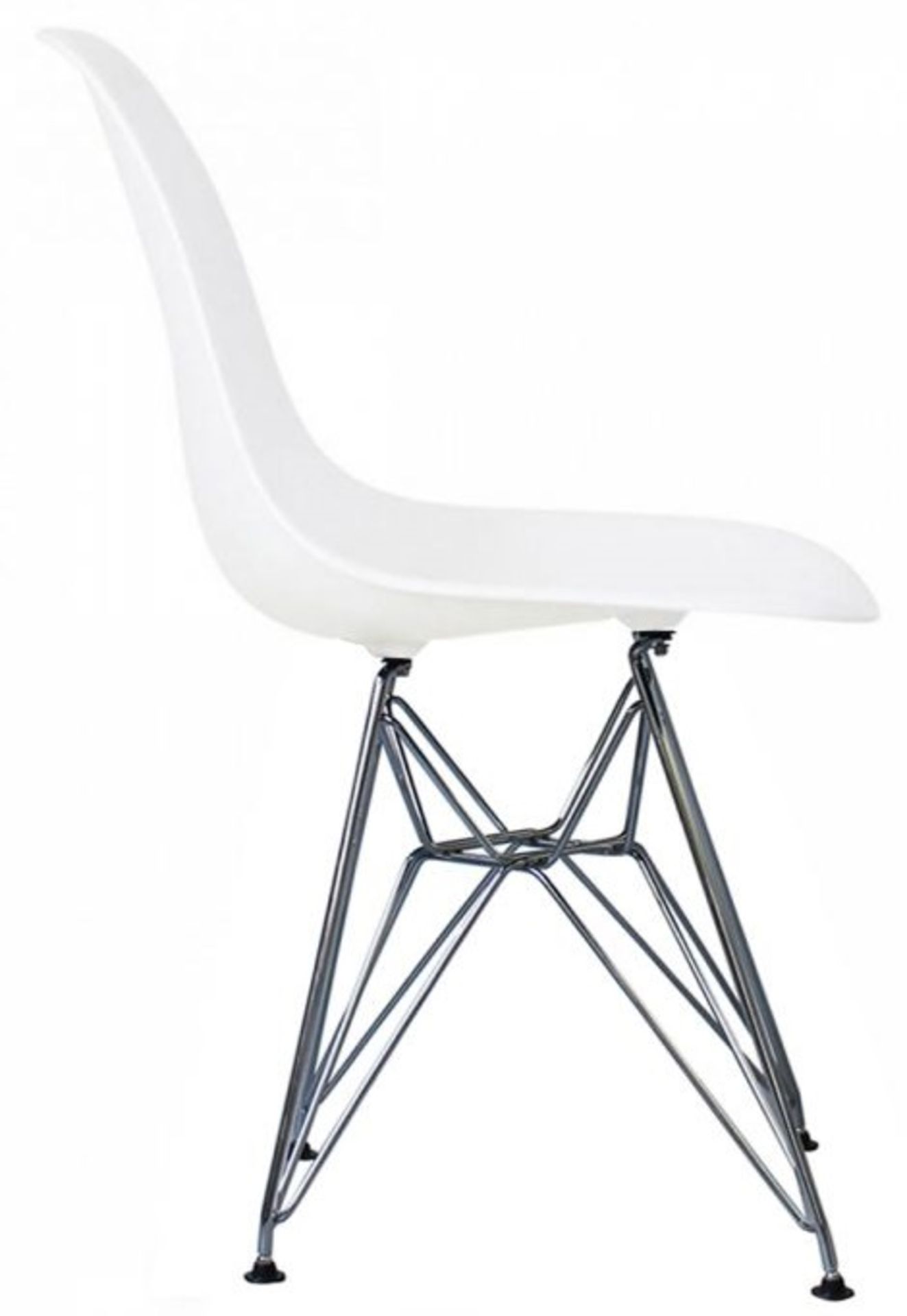 A Set Of 6 x Eames-Style Dining Chairs in White - Includes 2 x Carvers - Classic Design With Deep - Image 4 of 6