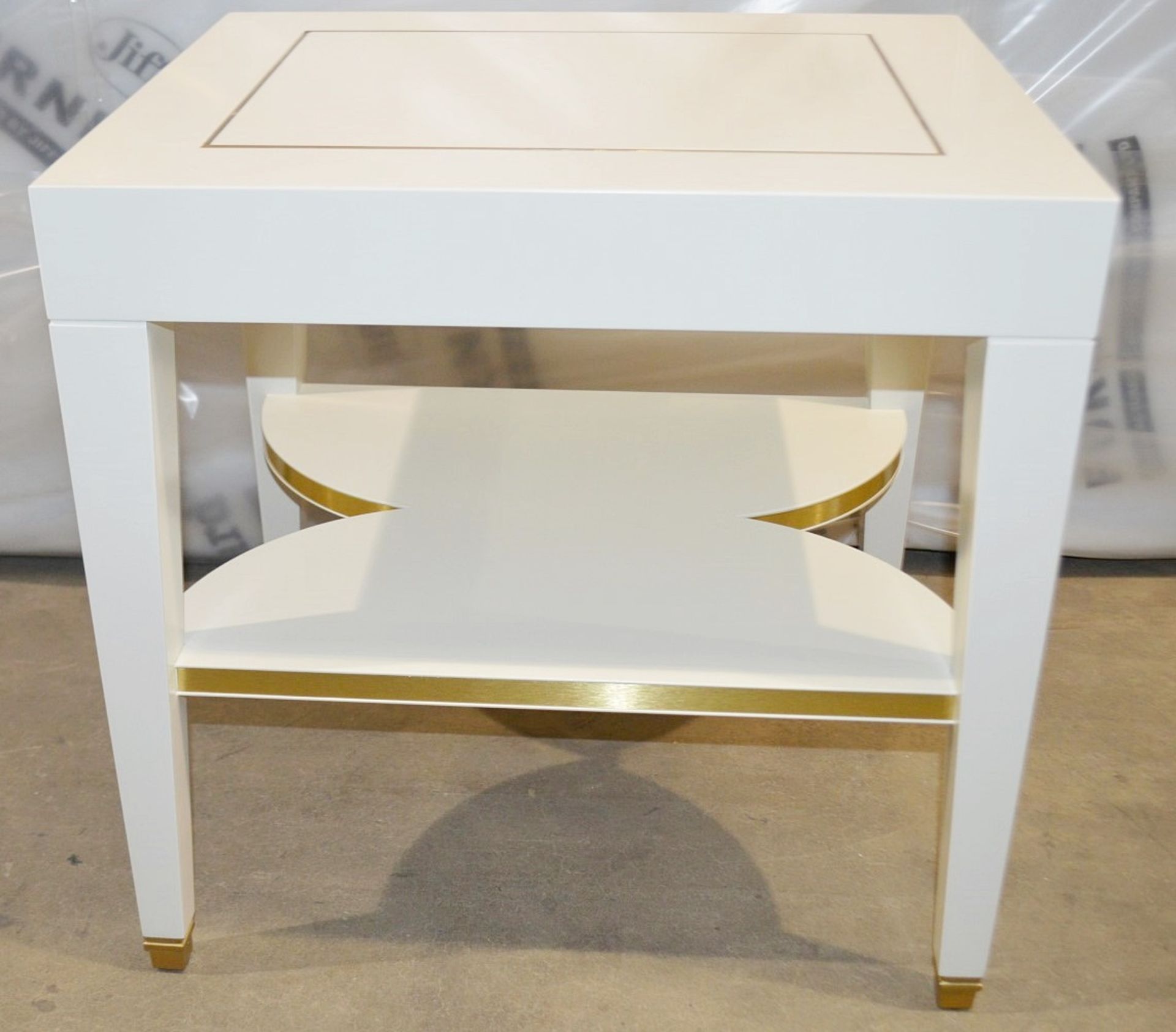 1 x JUSTIN VAN BREDA 'Alexander' Mahogany Occasional Side Table In Cream - Dimensions: W60 x D50 x H - Image 3 of 6