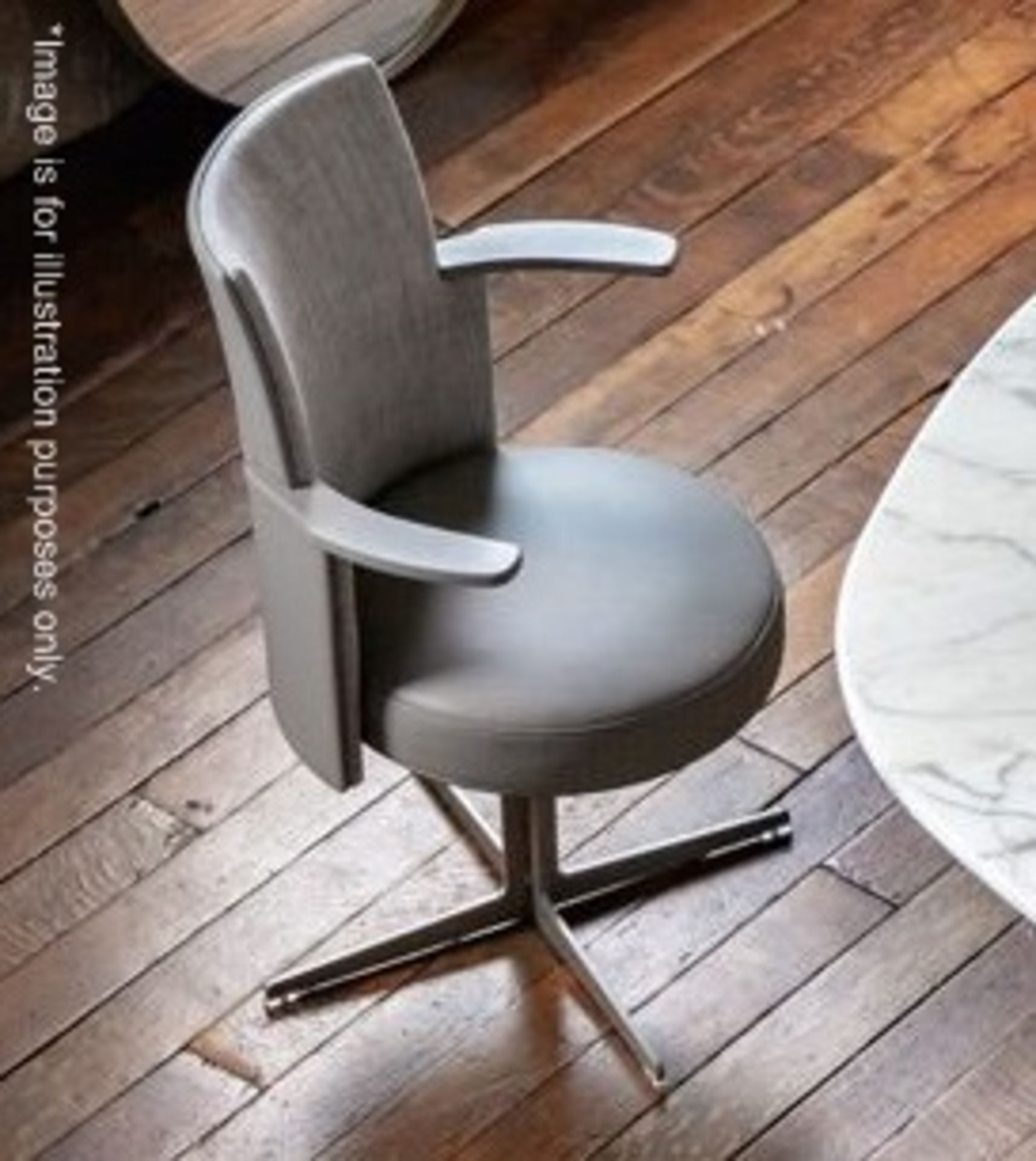 1 x POLTRONA FRAU 'Jeff' Designer Swivel Chair With Arms - Upholstered In Leather And Premium Fabric
