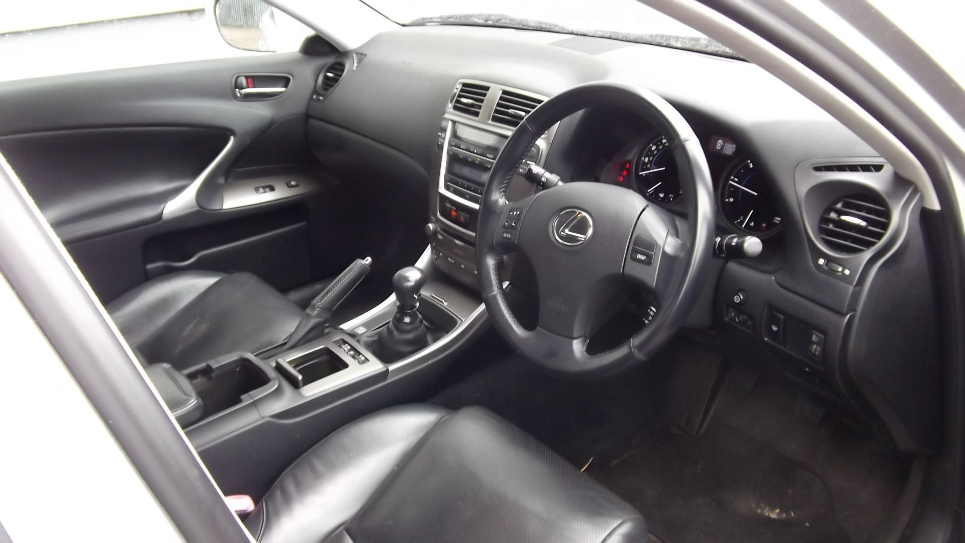 2007 Lexus IS220D SE 4 Door Saloon - Image 4 of 10