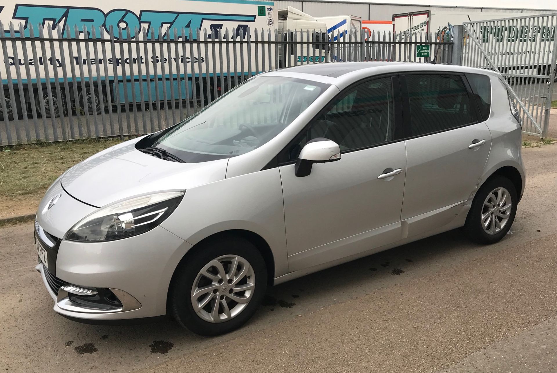2012 Renault Scenic 1.5 Dci D-Que Tt Energy 5 Dr MPV - CL505 - NO VAT ON THE HAMMER - Location: Corb - Image 11 of 15