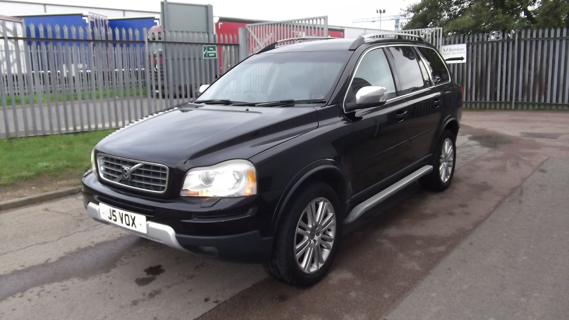 2006 Volvo XC90 2.4 D5 Executive 5 Door 4x4 - CL505 - NO VAT ON THE HAMMER - Image 4 of 14