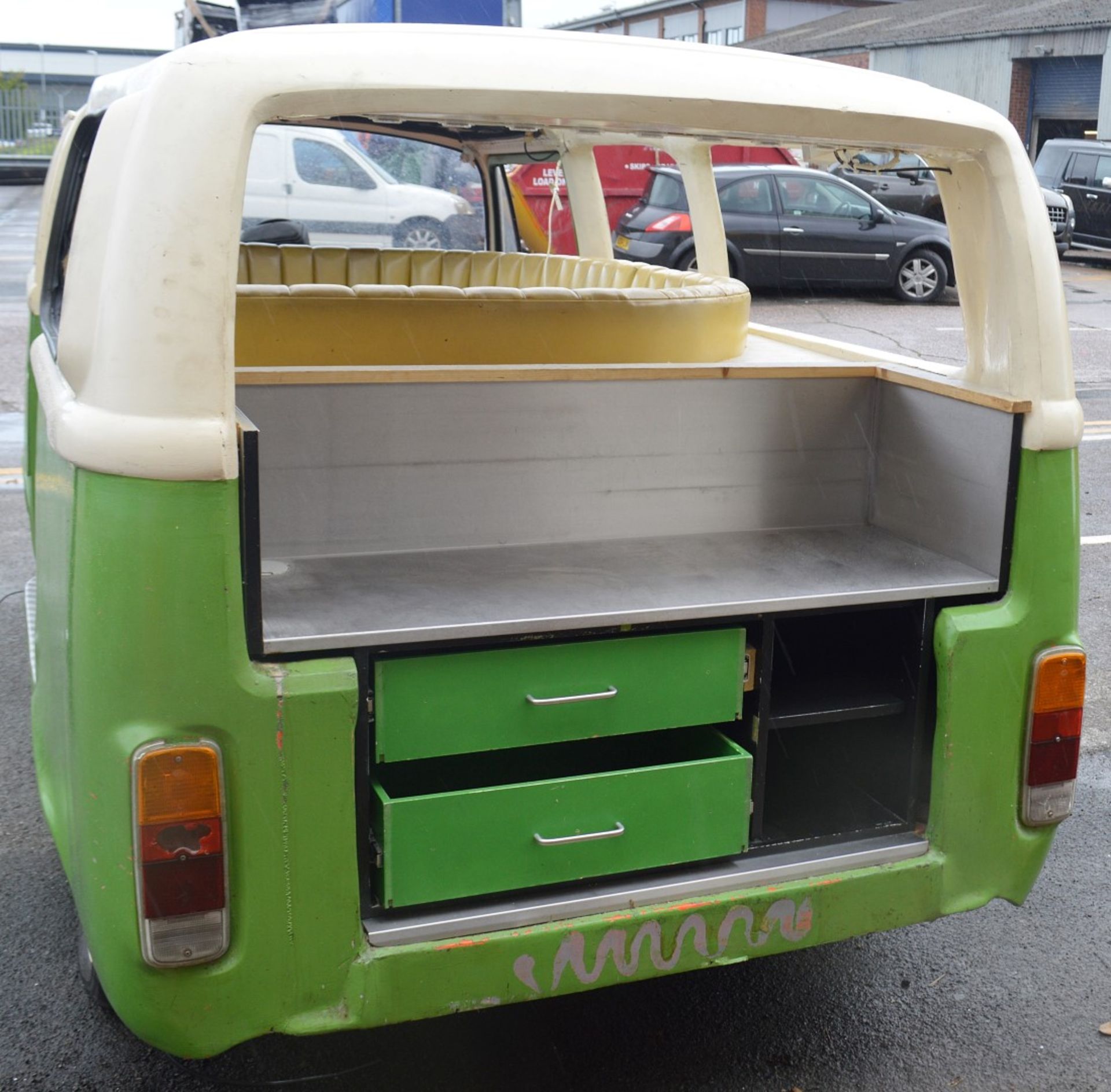 1 x Converted VW Camper Restaurant Seating Booth - Dimensions: D165 x W400 x H180cm - Image 14 of 21