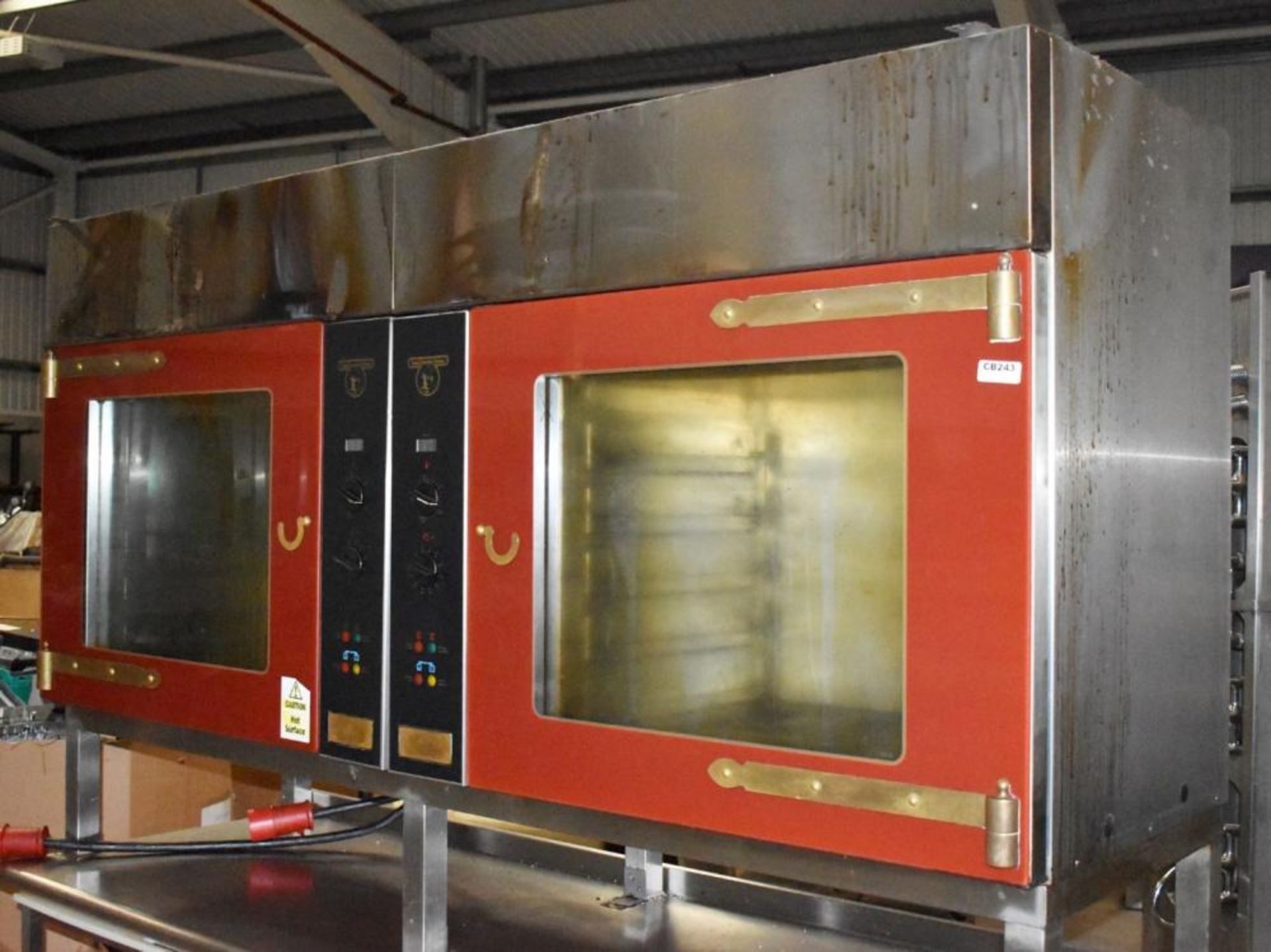 1 x Tom Chandley Double C5 60X40 Pie Oven With Stainless Steel Baking Tray Prep Bench - CL455 - Ref - Image 4 of 18