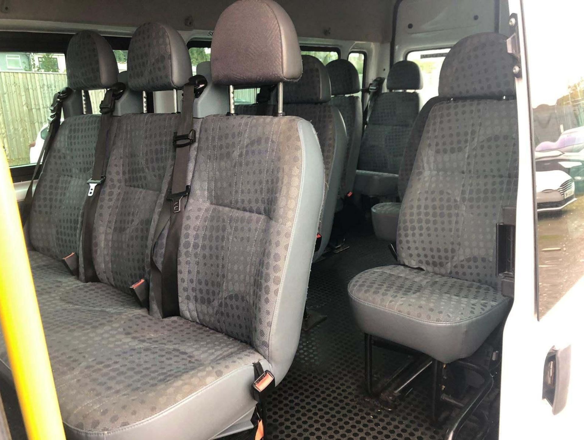 2009 Ford Transit 2.4D 15 Seat Minibus - CL505 - NO VAT ON THE HAMMER - Location: Corby, Northampton - Image 9 of 11