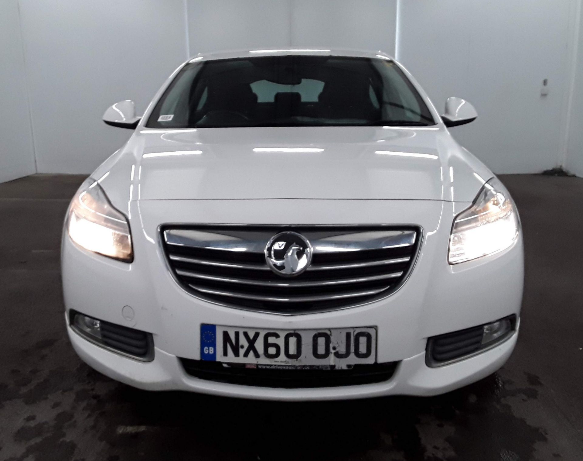 2010 Vauxhall Insignia 2.0 CDTI SRI 5 Door Hatchback - CL505 - NO VAT ON THE HAMMER - Location: Corb - Image 2 of 11