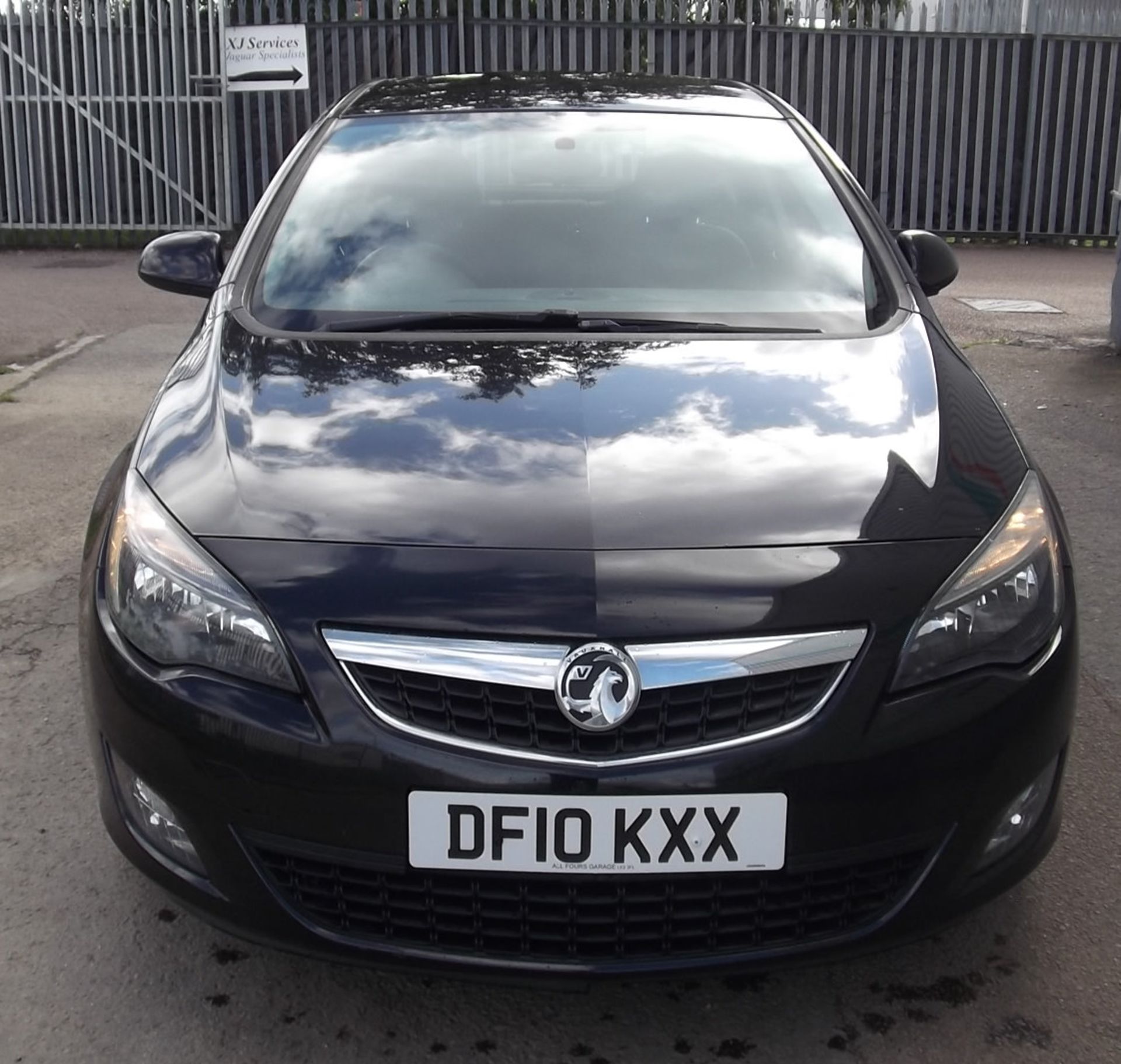 2010 Vauxhall Astra 1.6 Sri 5 Door Hatchback - CL505 - NO VAT ON THE HAMMER - Image 8 of 12