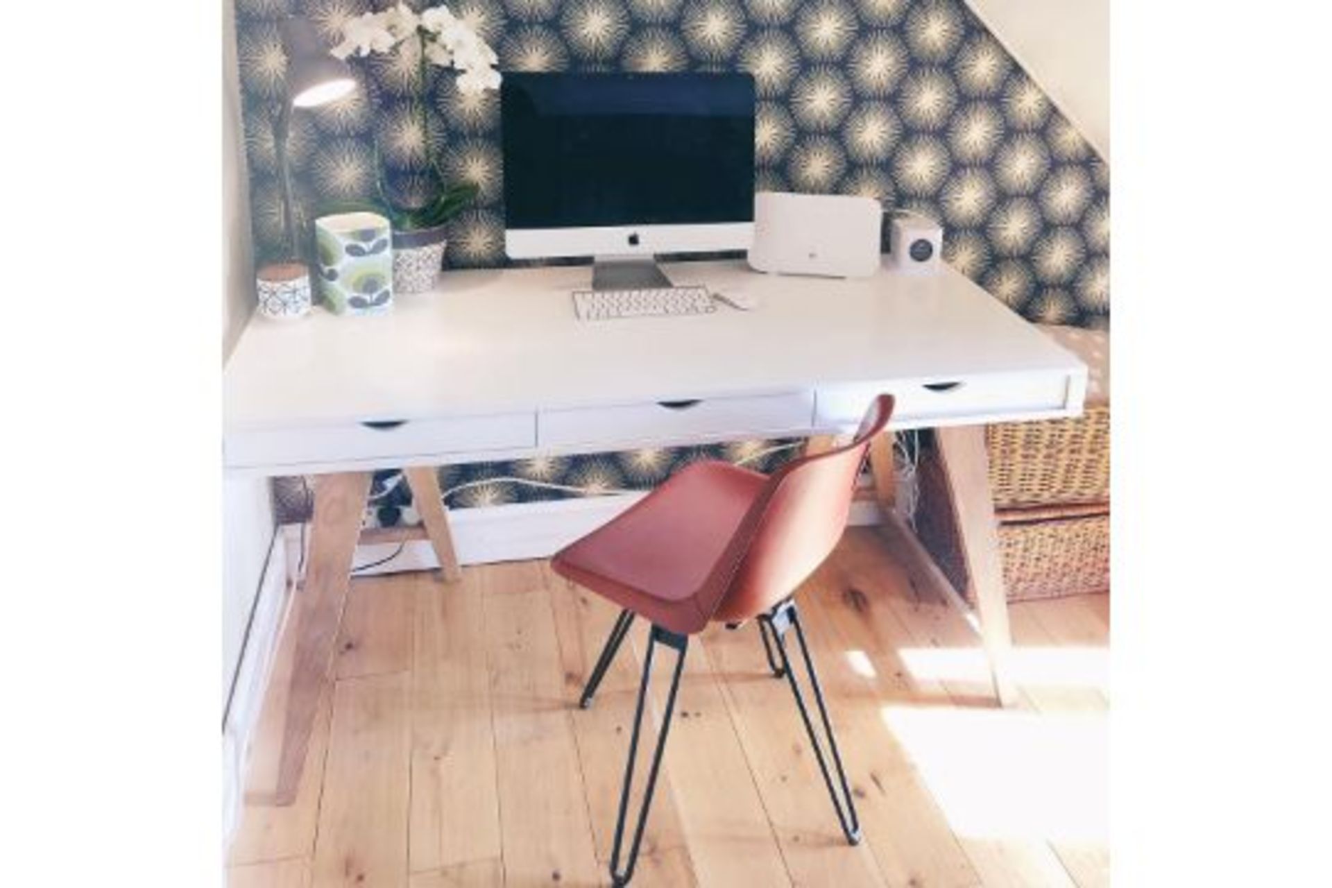 1 x Blue Suntree Ellwood Trestle Desk With a White Finish, Oak Legs and Three Storage Drawers - - Image 3 of 3