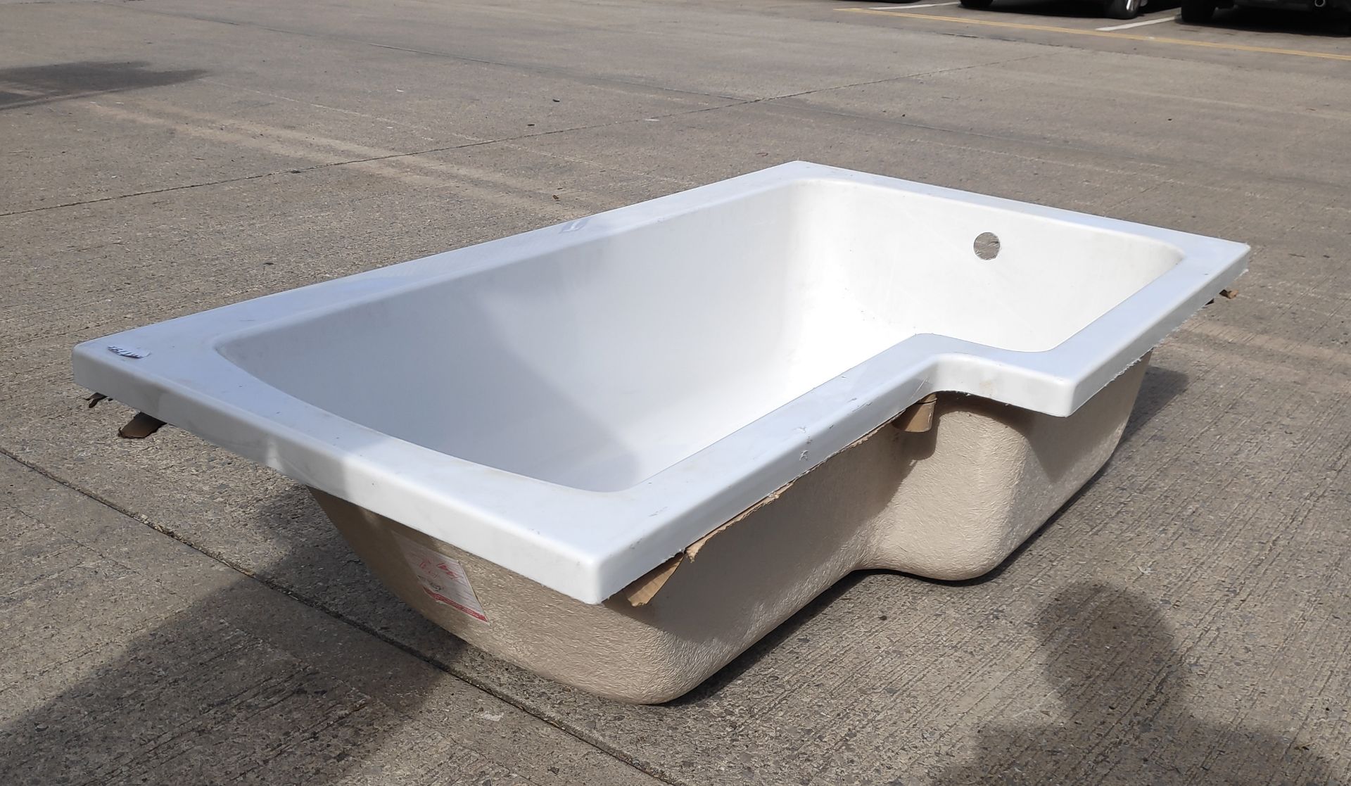 1 x P Shape Bath - 1500x850mm - Ref: MT791 - CL011 - Location: Altrincham WA14Bath is sold a - Image 7 of 7