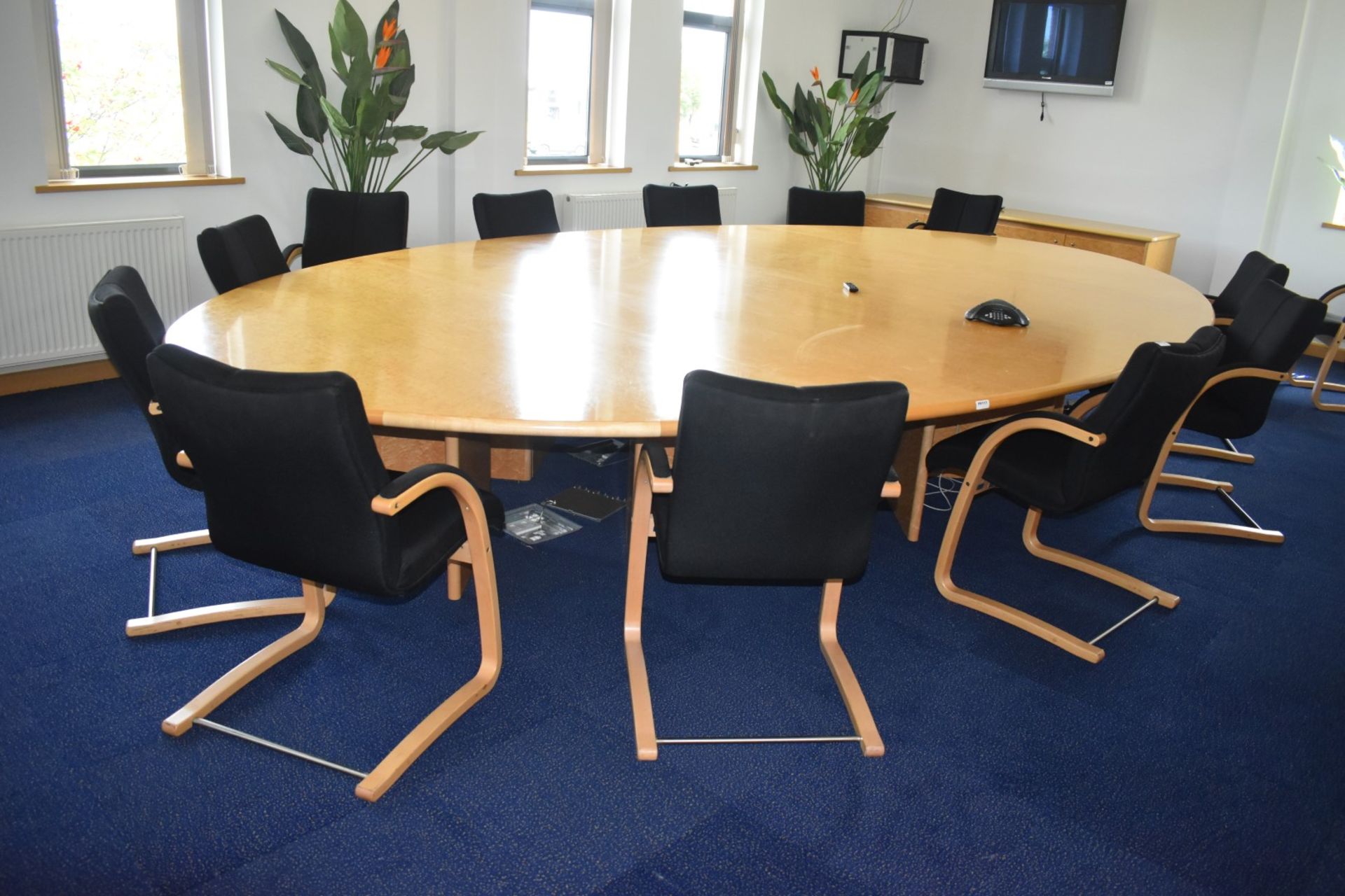 1 x Burr Maple 16ft Office Meeting Table - Spectacular Oval Meeting Table Suitable For Upto 14 - Image 4 of 10