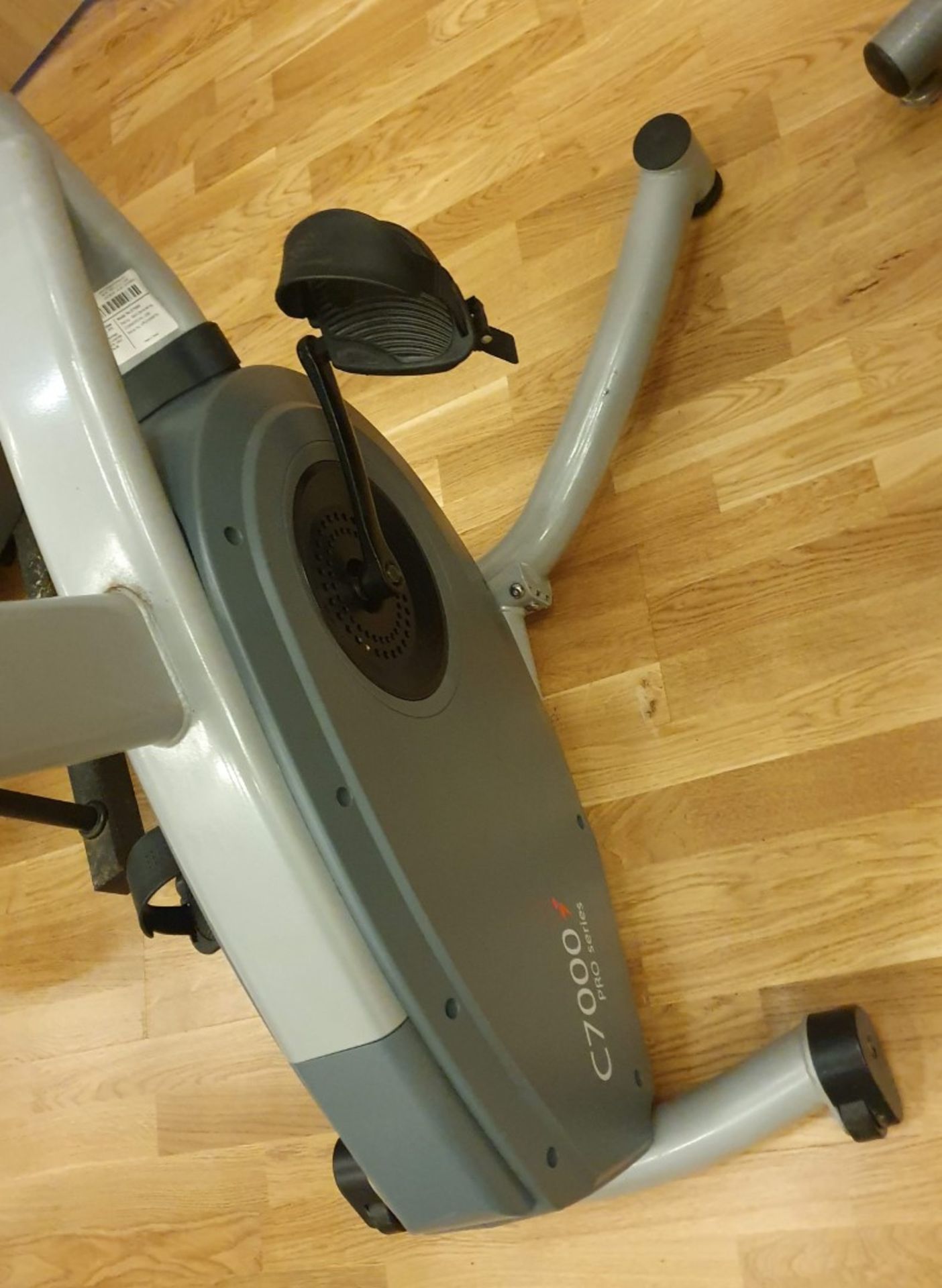 1 x Lifespan C7000 Pro Series Exercise Bike With USB Connectivity - Approx RRP £1,400 - CL552 - - Image 3 of 6