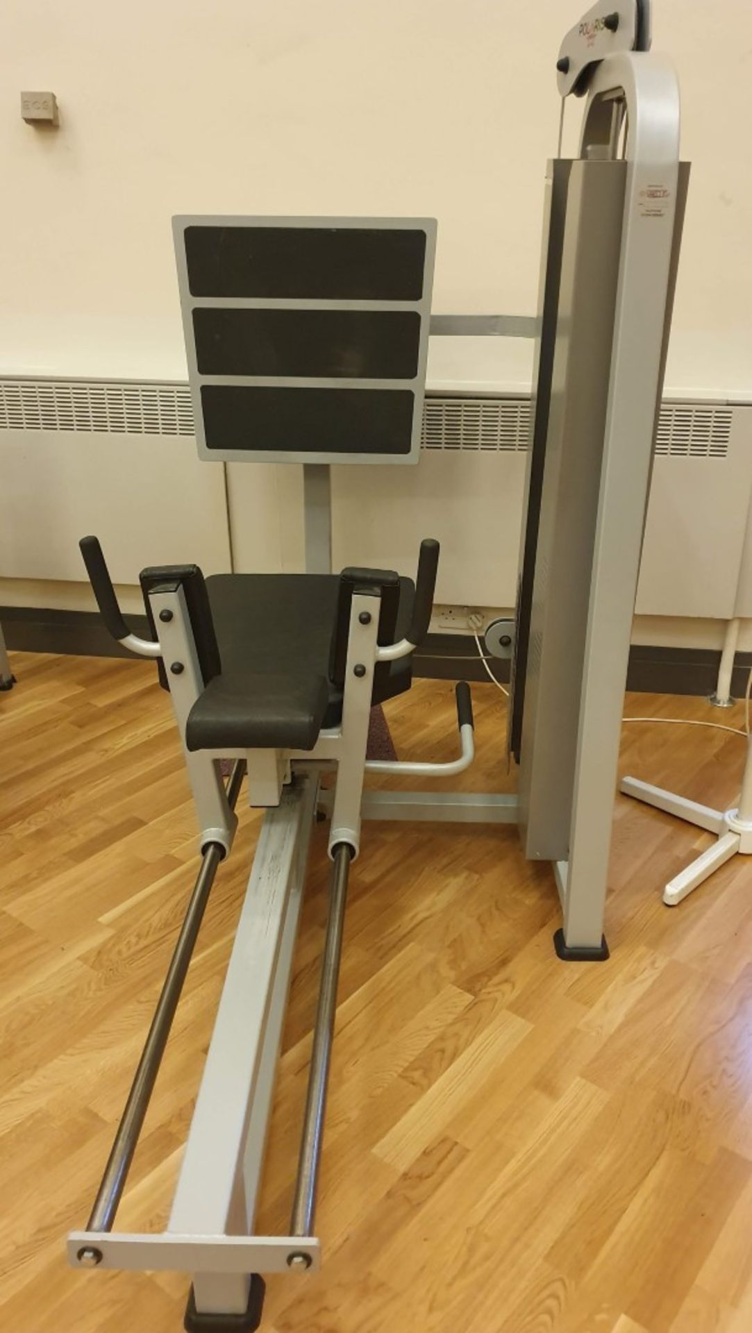 1 x Polaris DE-204 Horizontal Leg Press Commercial Gym Machine - CL552 - Location: Altrincham WA14