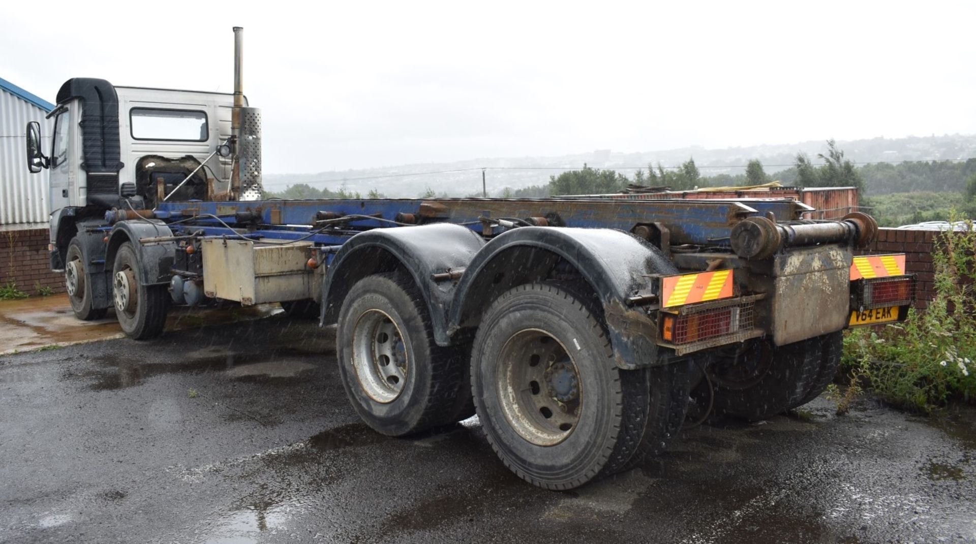 1 x Volvo 340 Plant Lorry With Tipper Chasis and Fitted Winch - CL547 - Location: South Yorkshire. - Image 7 of 25