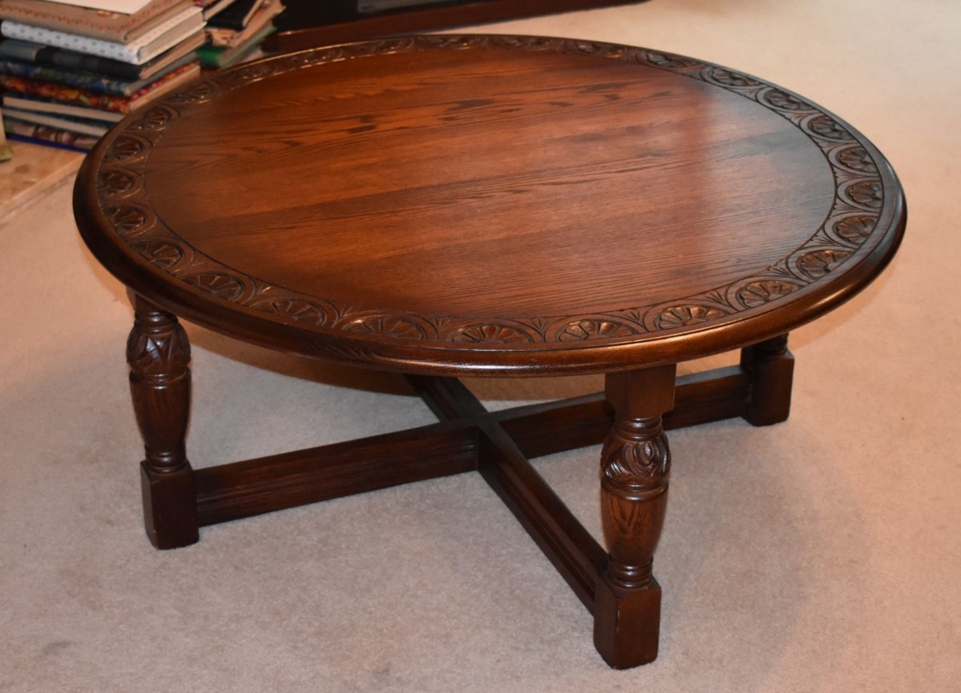 1 x Round Carved Oak Coffee Table By Jaycee - JacobeanStyle With Turned Legs, Joining Stretchers and - Image 3 of 8