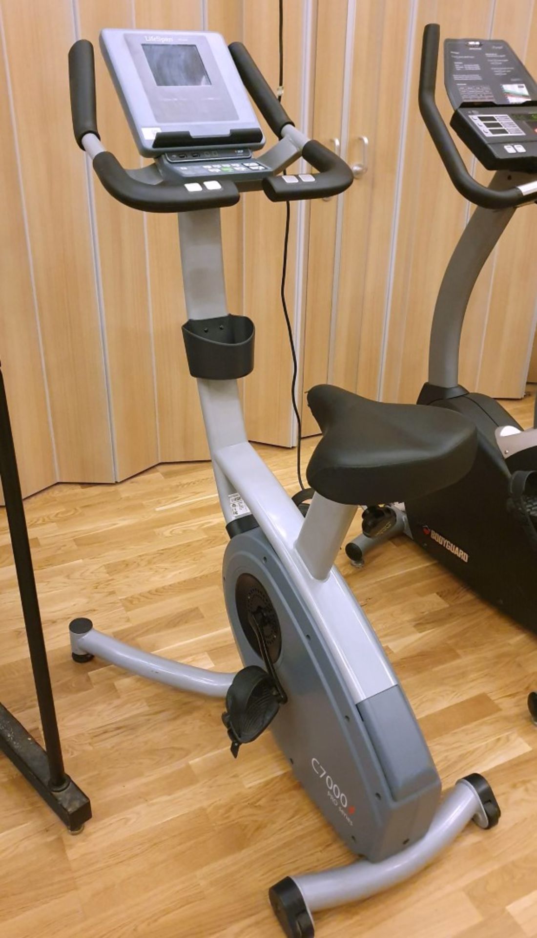 1 x Lifespan C7000 Pro Series Exercise Bike With USB Connectivity - Approx RRP £1,400 - CL552 - - Image 2 of 6