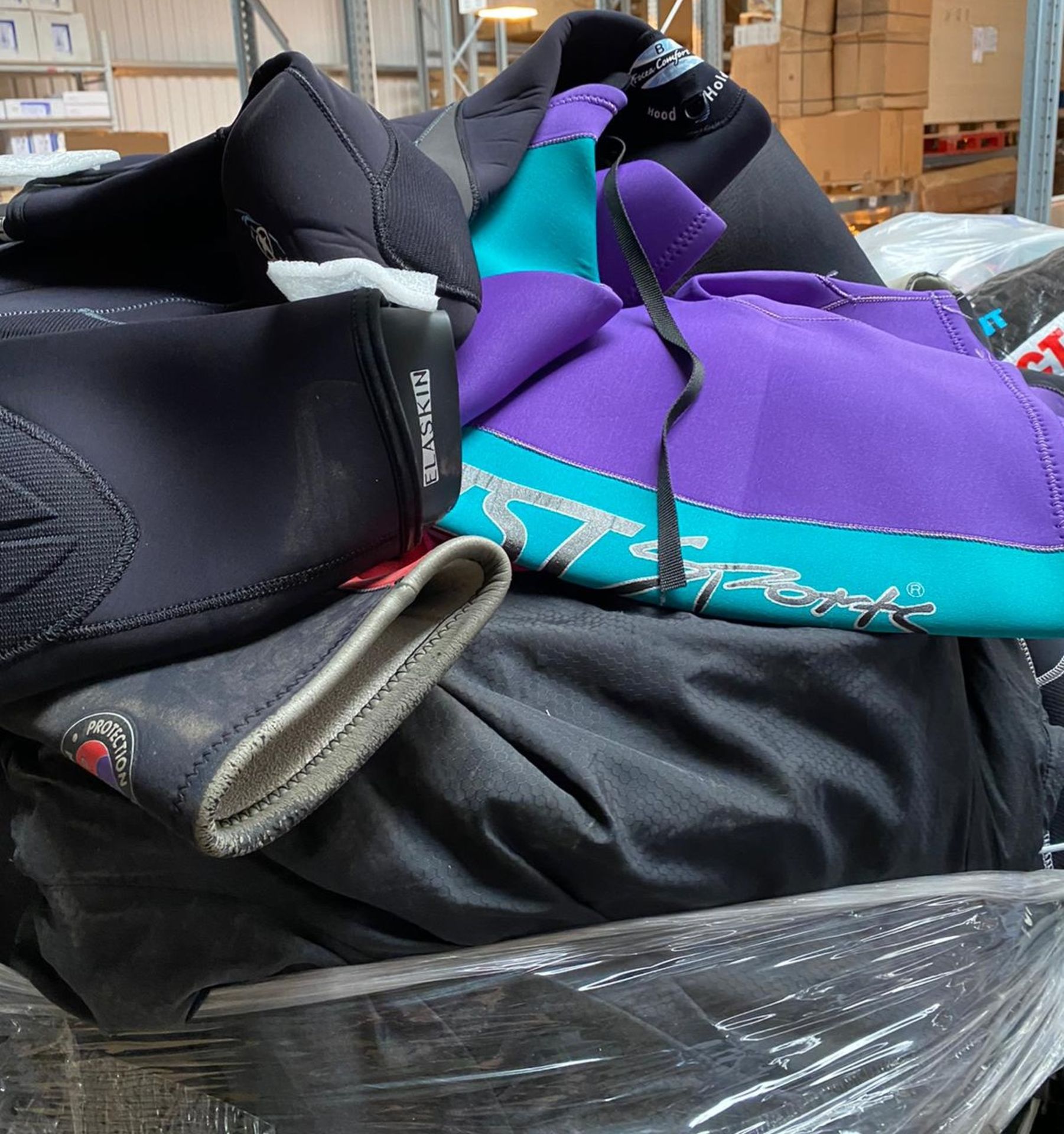 1 x Single Cage Filled With Boxes of Scuba Gear - Including: Wetsuits, Flippers and Masks - - Image 3 of 6