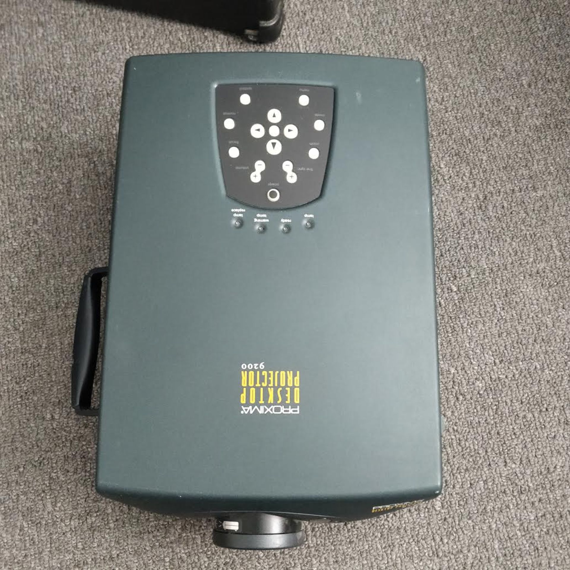 1 x Proxima 9200 Desktop Projector - Ref: WH1 Pal1 - CL010 - Location: Altrincham WA14 - Image 2 of 4