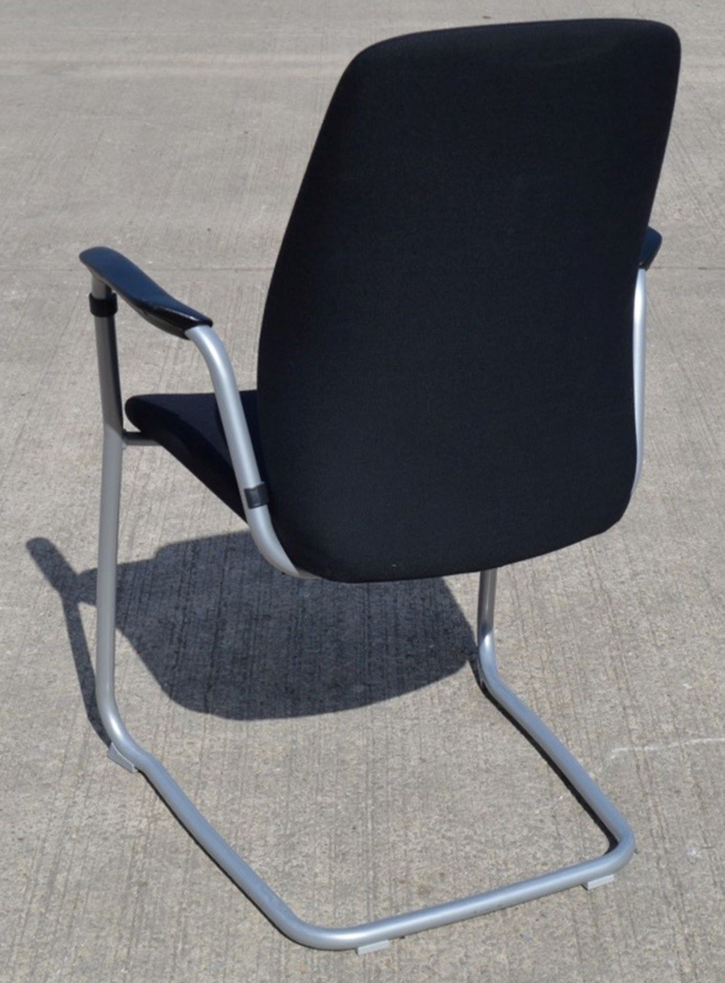 4 x Kinnarps 5000CV Meeting Chairs In Black - Dimensions: W59 x H92 x D53, Seat 45cm - Made In - Image 5 of 7