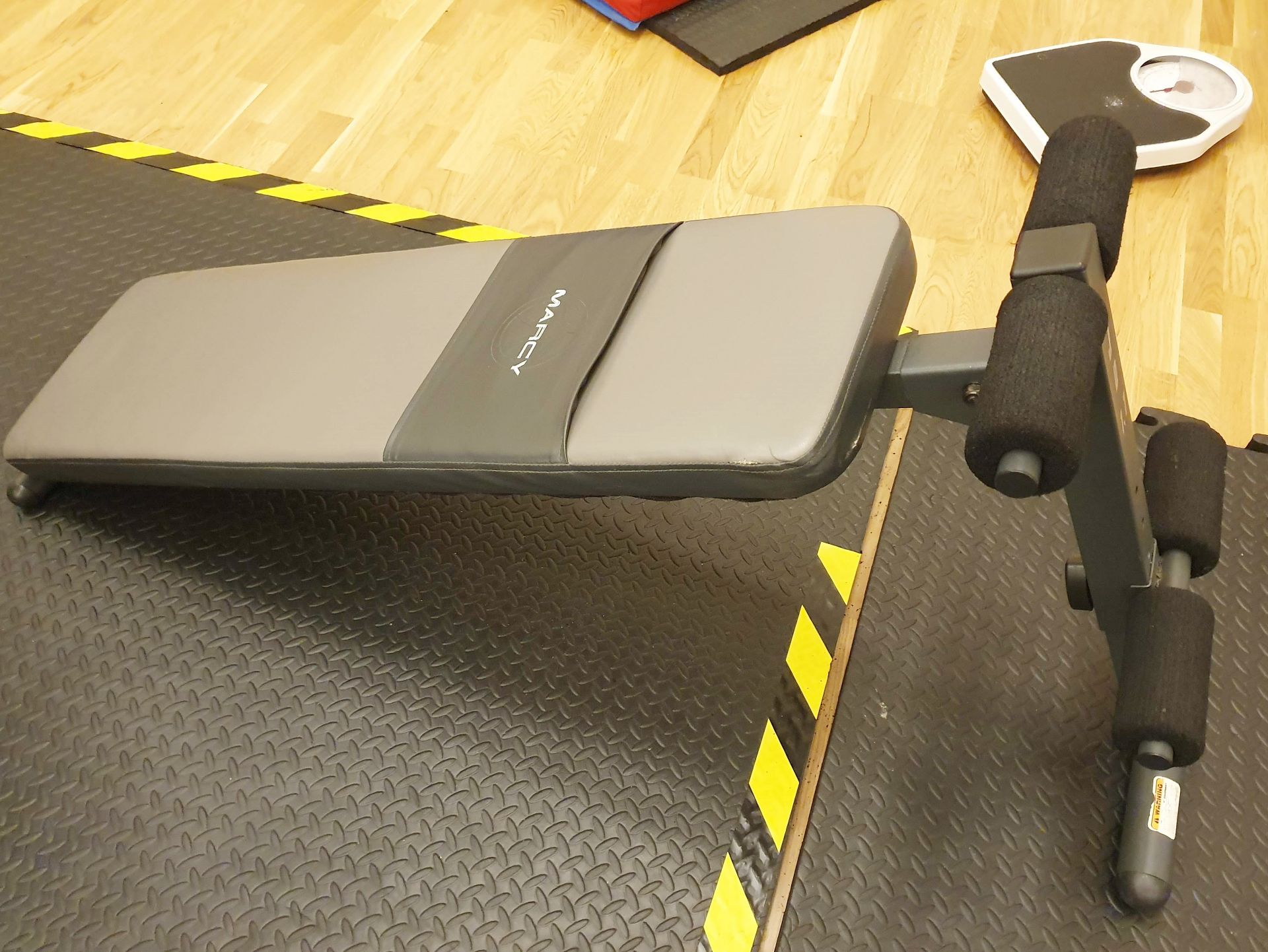 1 x Marcy JD 1.1 Fitness Sit Up Bench - CL552 - Location: Altrincham WA14