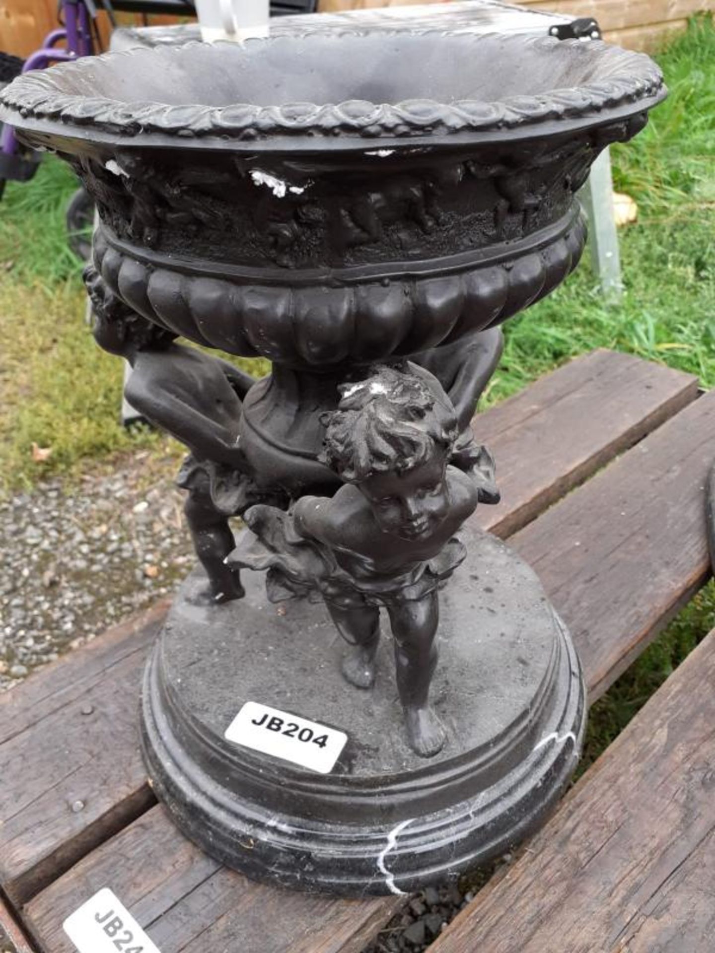 1 x Large Table Statue / Sculpture Of 3 Cherubs Carrying A Planter In Black Metal With Marble / Gran