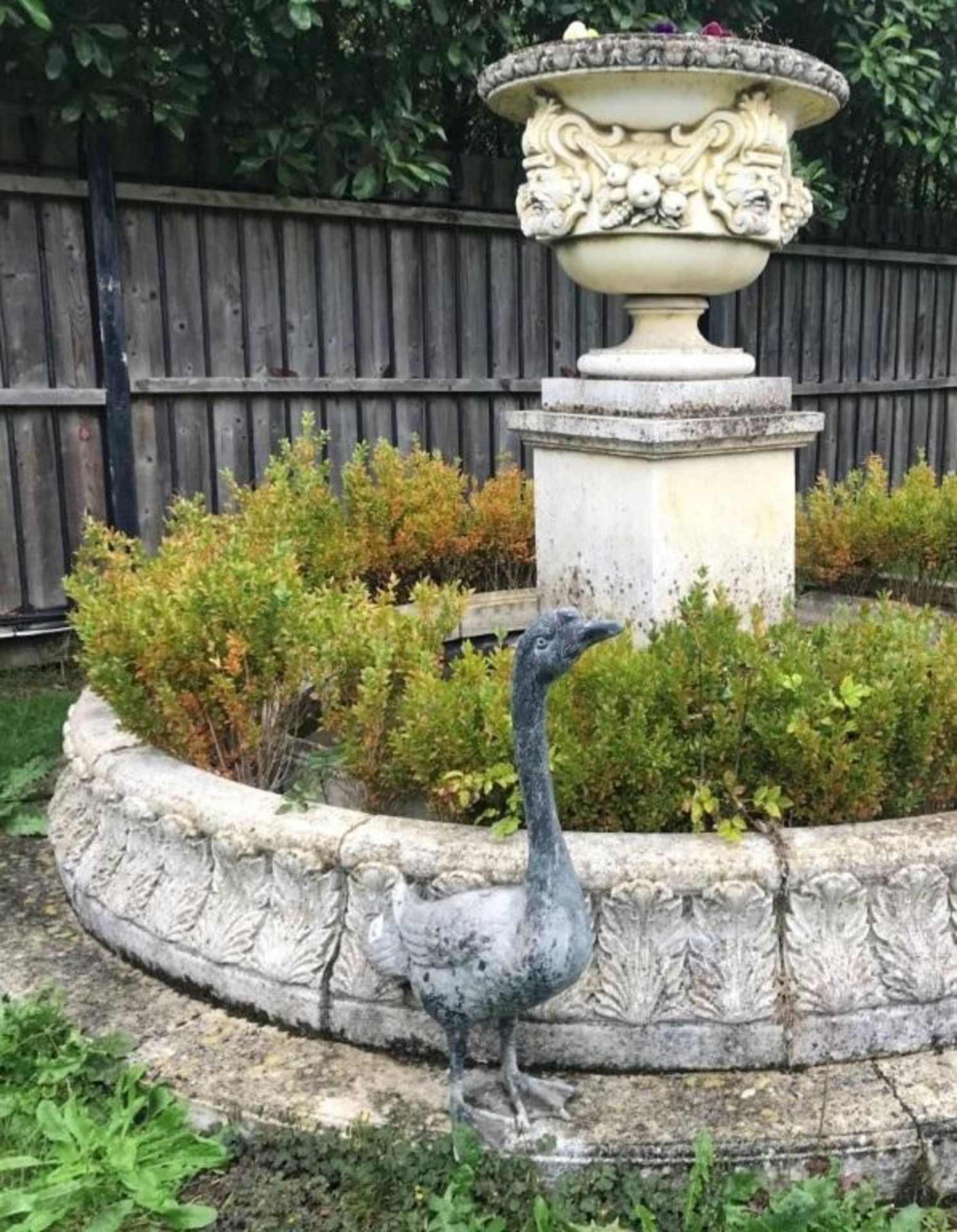 1 x A Lifelike Sized Bronze Swan / Goose Outdoor Sculpture / Statue - Dimensions: Width 60cm x Heigh - Image 3 of 7