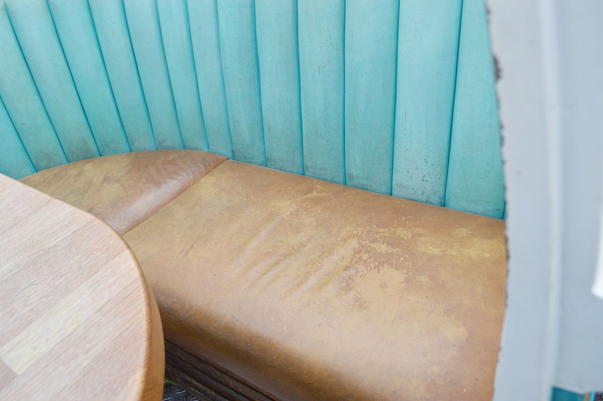 1 x Converted Vintage VW Camper Restaurant Seating Booth In Teal - Dimensions: H180 x W400 x D160cm - Image 19 of 21