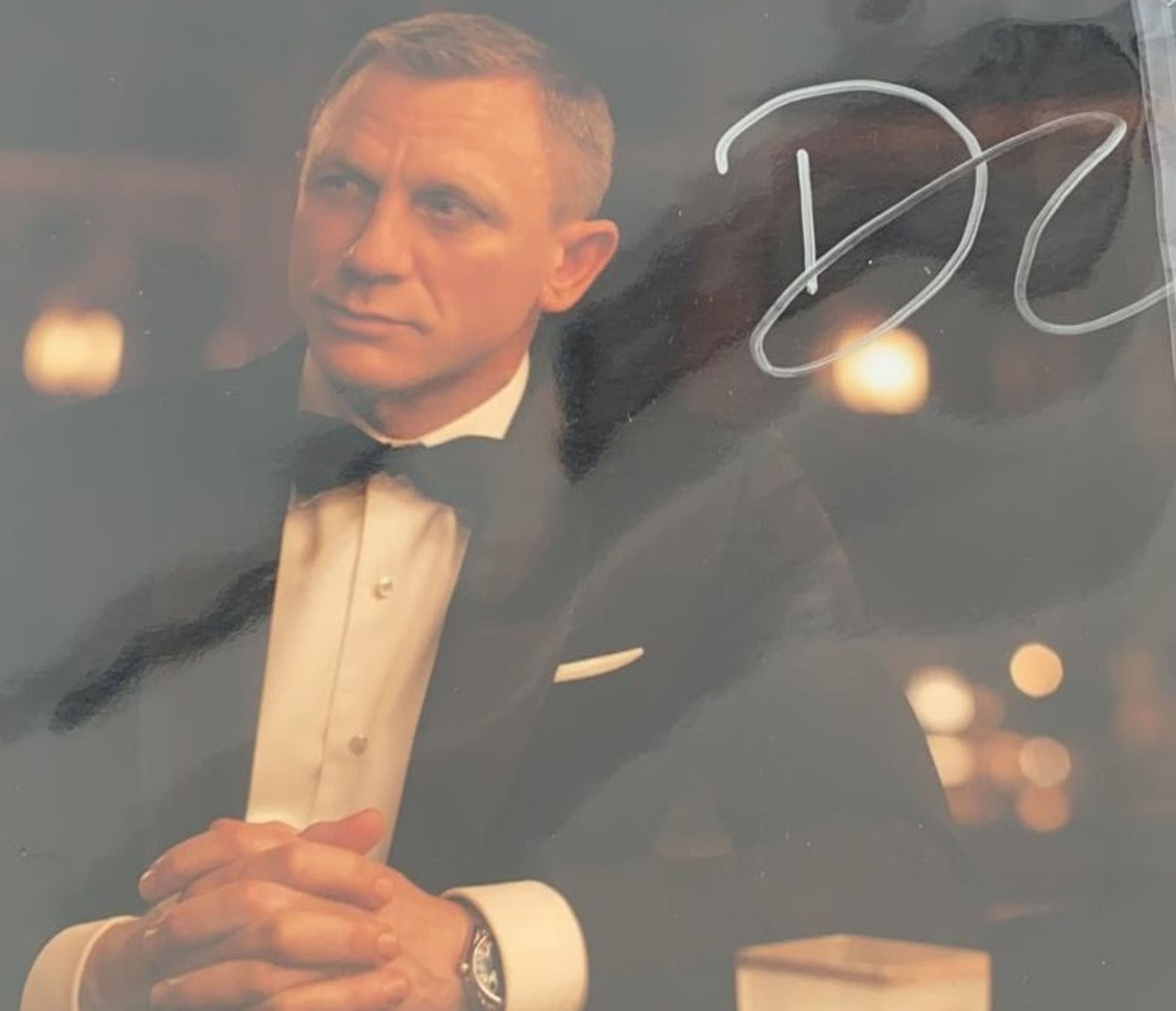 1 x Signed Autograph Picture - DANIEL CRAIG aka JAMES BOND - With COA - Size 12 x 8 Inch - CL590 -