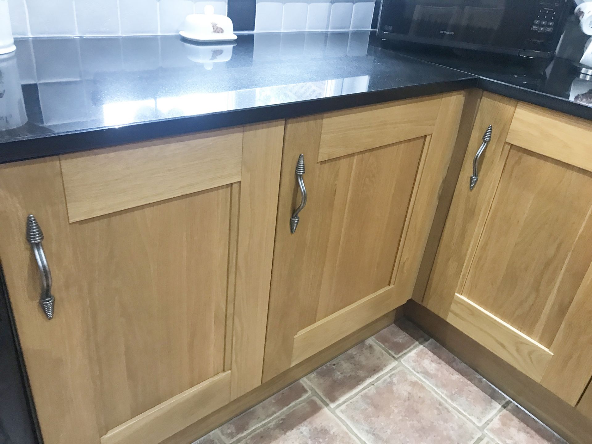 1 x Farmhouse Shaker Style Fitted Kitchen Featuring Solid Oak Soft Close Doors, Central Island, - Image 42 of 60