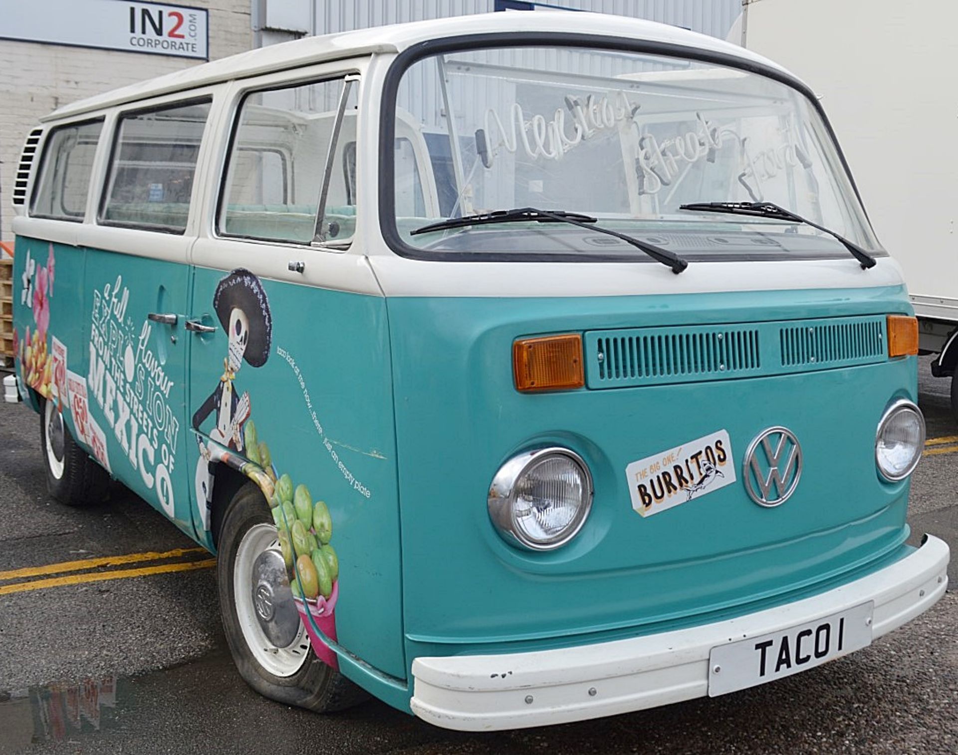 1 x Converted Vintage VW Camper Restaurant Seating Booth In Teal - Dimensions: H180 x W400 x D160cm - Image 2 of 21