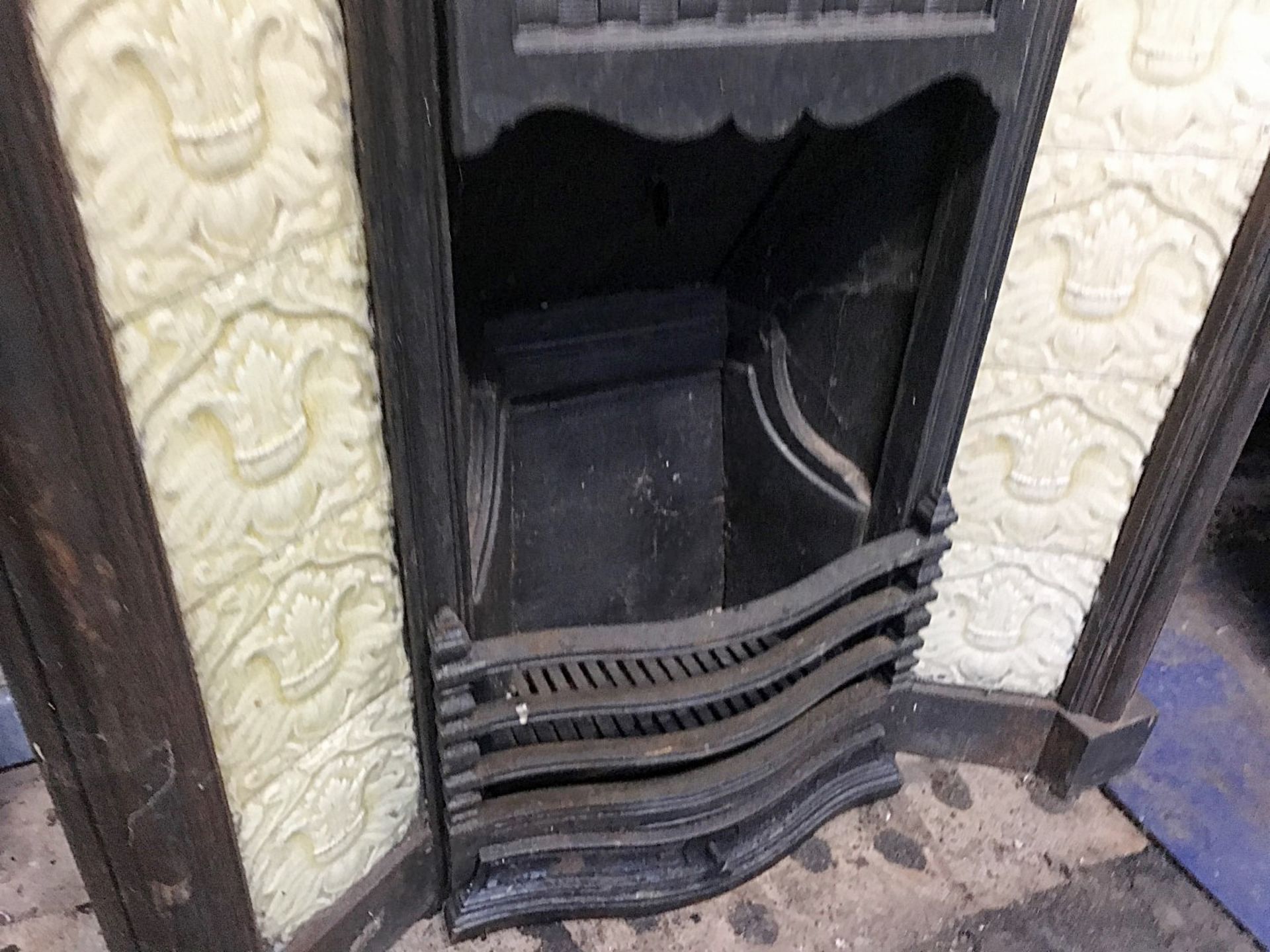 1 x Stunning Antique Victorian Cast Iron Fire Surround With Ornate Insert And Tiled Sides - Image 8 of 8