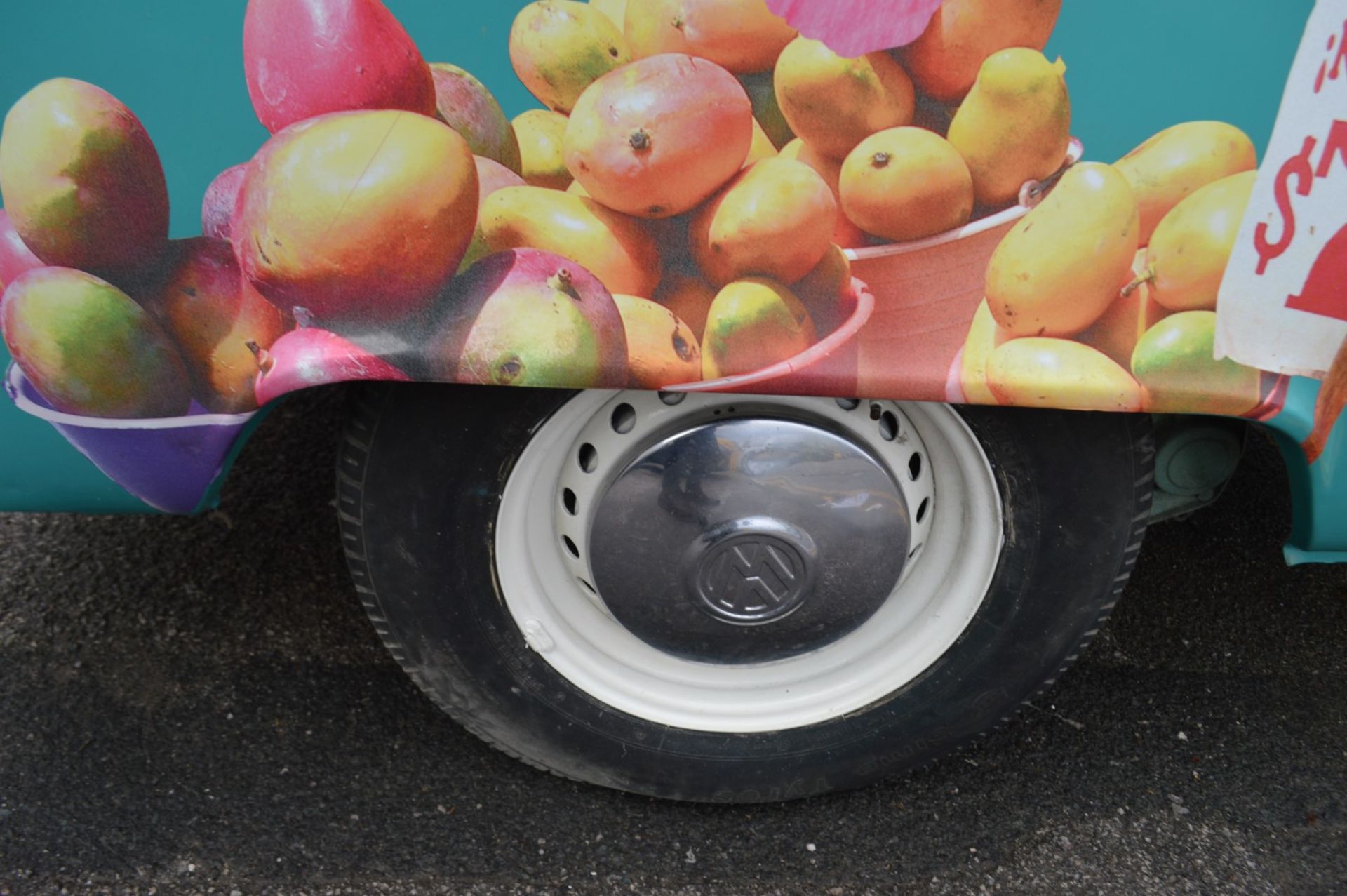 1 x Converted Vintage VW Camper Restaurant Seating Booth In Teal - Dimensions: H180 x W400 x D160cm - Image 16 of 21