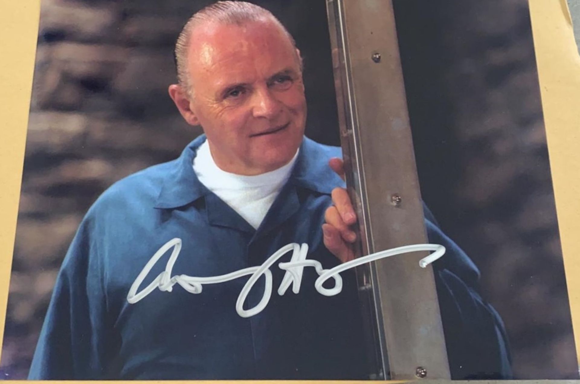 1 x Signed Autograph Picture - ANTHONY HOPKINS HANNIBAL - With COA - Size 12 x 8 Inch - CL590 - - Image 3 of 3
