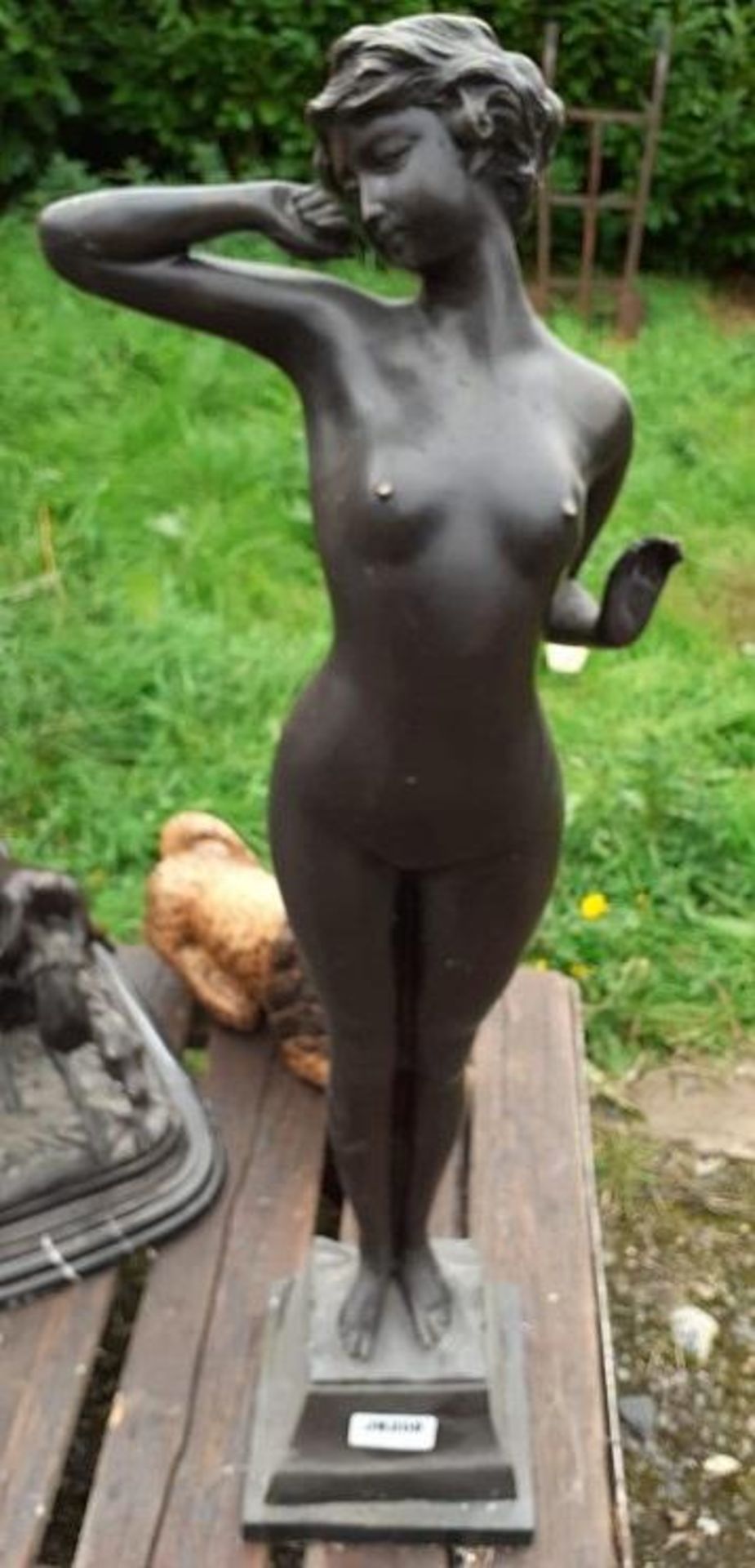 1 x Tall Table Statue of Black Metal Female Nude Art Deco Styling - Dimensions: Height 82cm x base 2 - Image 6 of 8