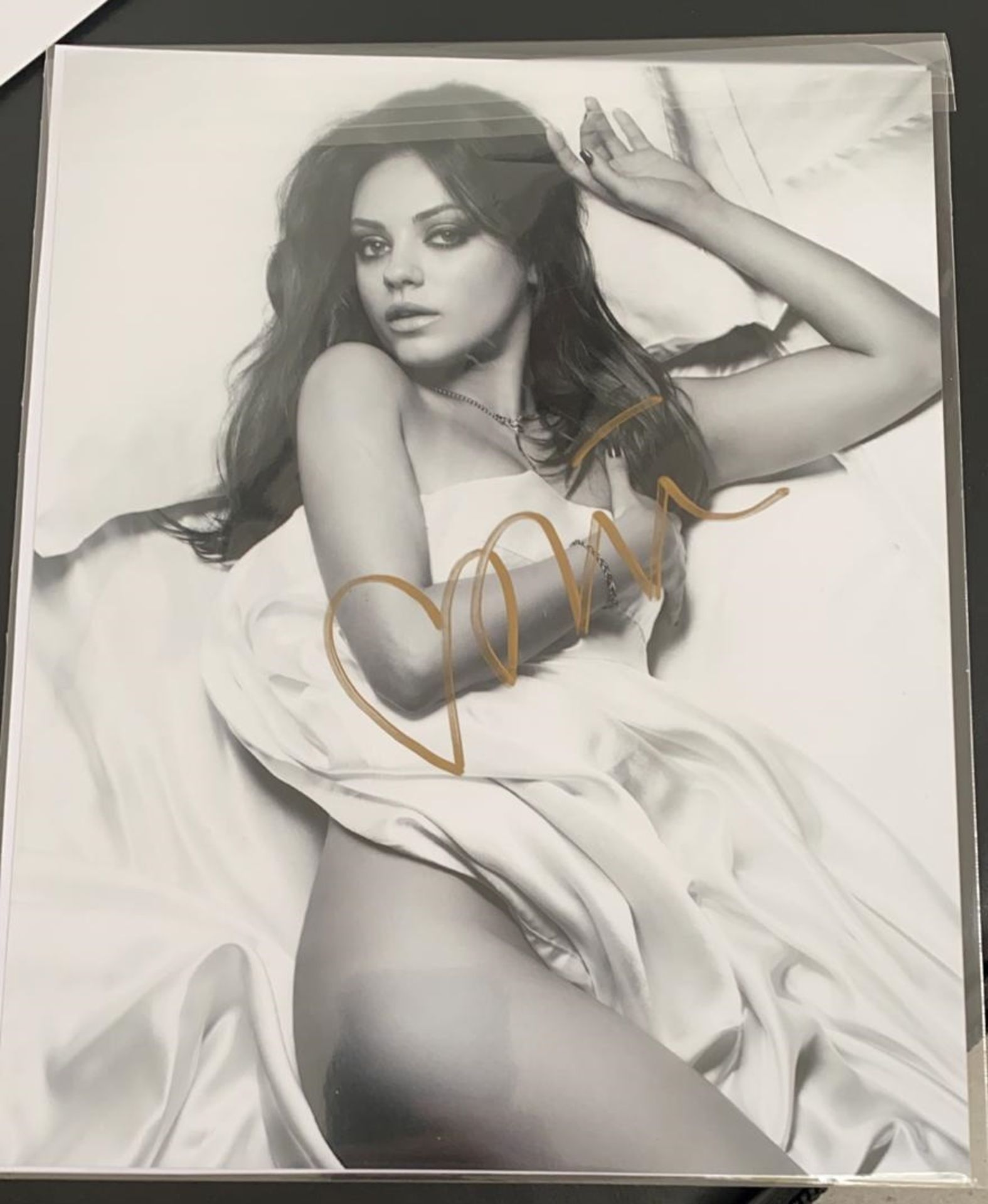 1 x Signed Autograph Picture - MILA KUNIS - With COA - Size 12 x 8 Inch - CL590 - Image 2 of 3
