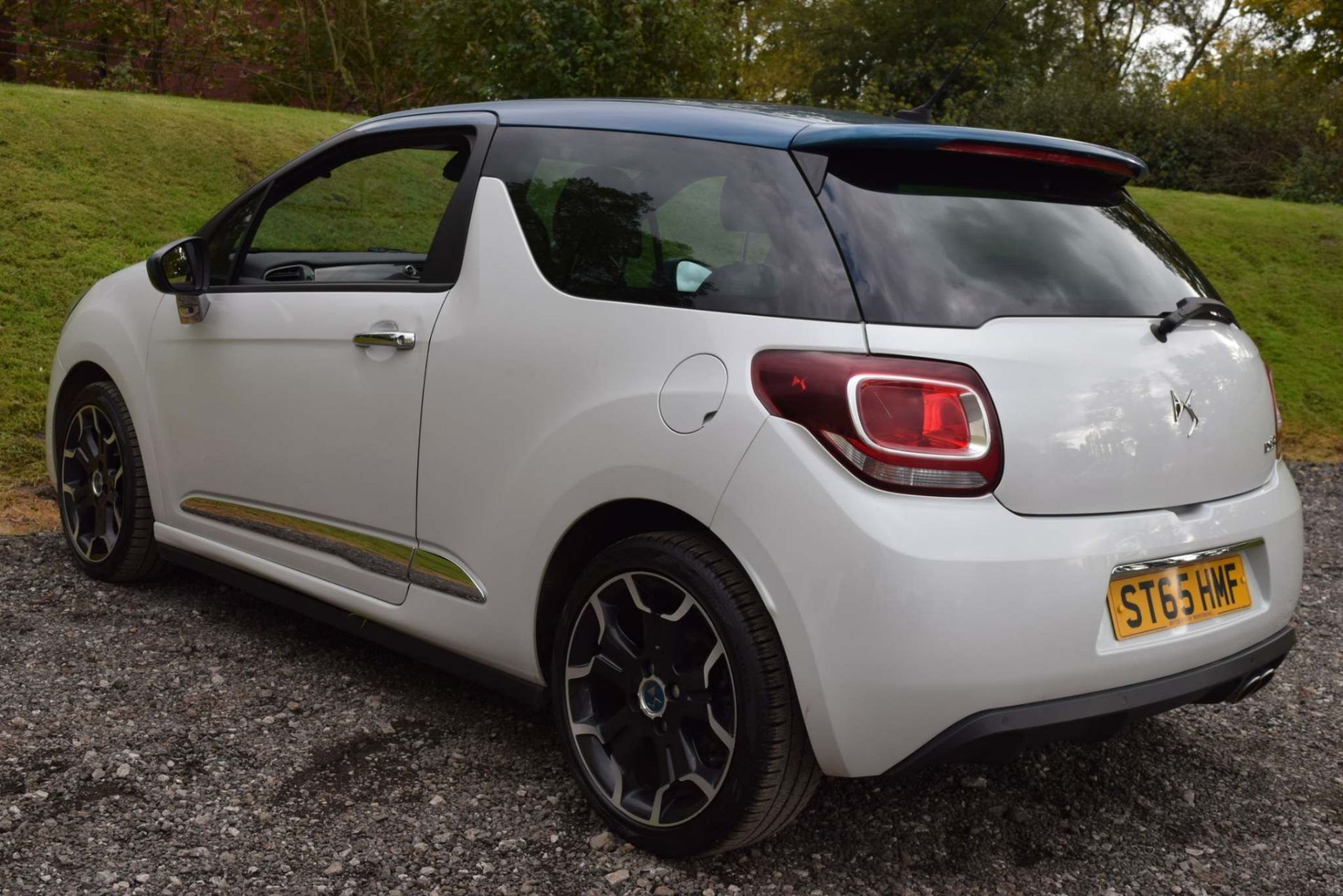 2015 DS Automobiles DS 3 1.6 BlueHDi DSport 3dr Hatchback - CL505 - NO VAT ON THE HAMMER - Locatio - Image 4 of 39