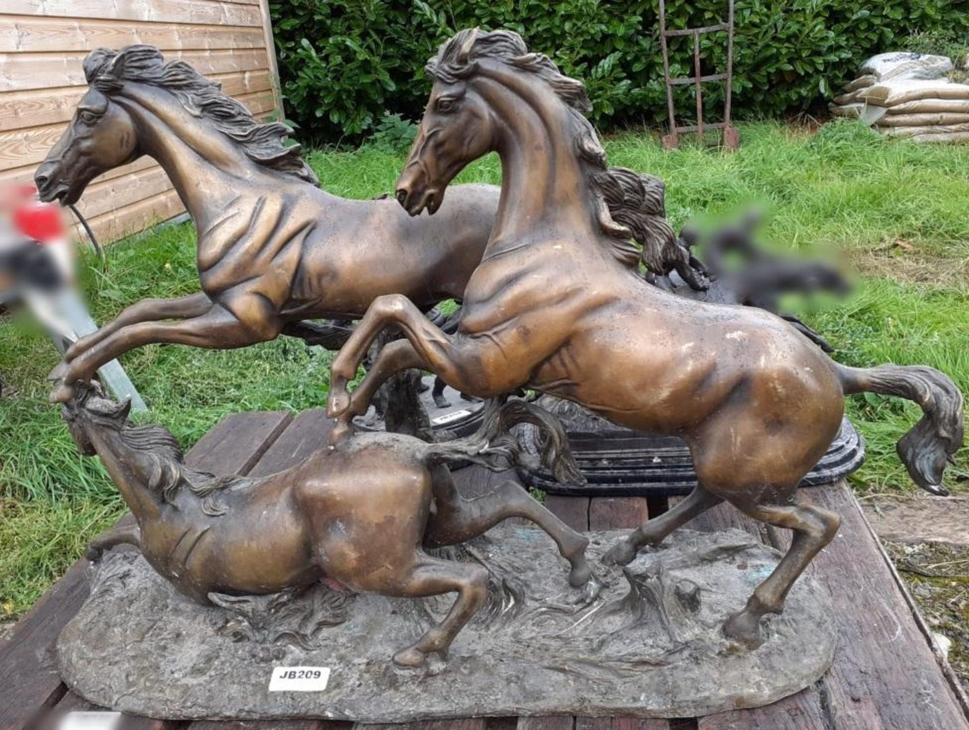 1 x Substantial Table Sculpture Of 3 Bronze Wild Horses - This Is A Stunning Detailed Heavy Piece Of - Image 2 of 14