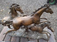 1 x Substantial Table Sculpture Of 3 Bronze Wild Horses - This Is A Stunning Detailed Heavy Piece Of