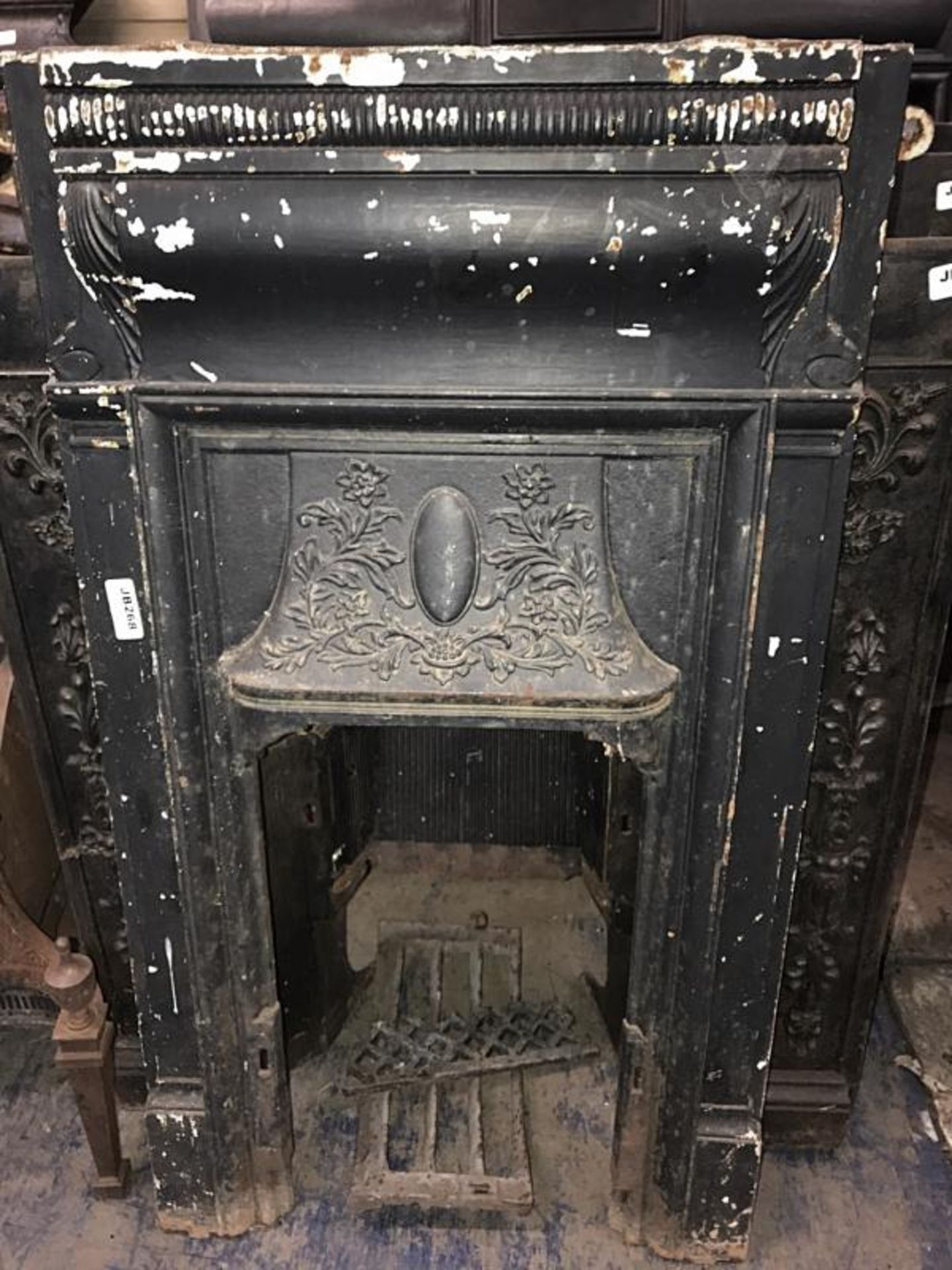 1 x Stunning Antique Victorian Cast Iron Fire Surround With Ornate Insert - Dimensions: Height 107cm