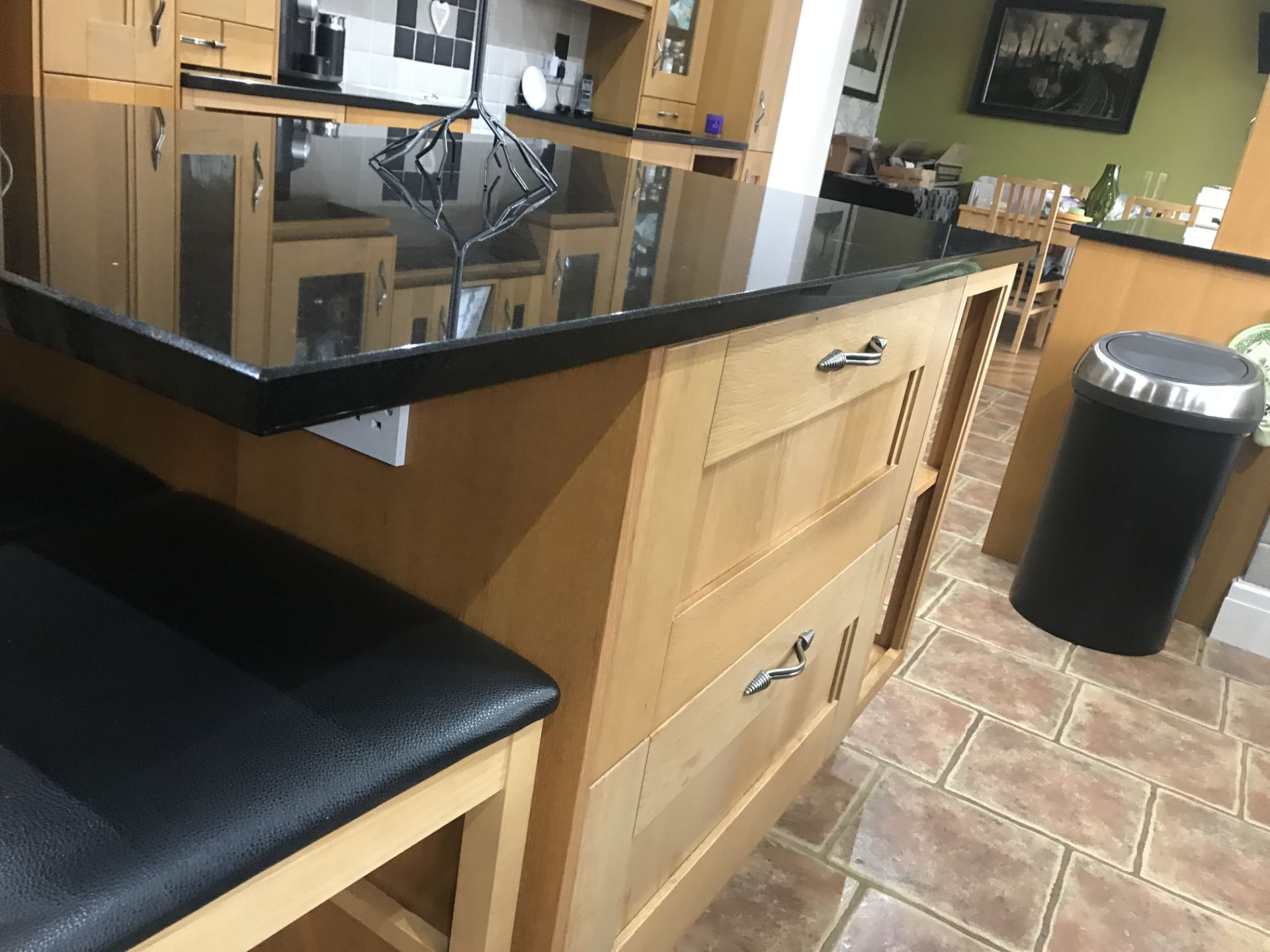 1 x Farmhouse Shaker Style Fitted Kitchen Featuring Solid Oak Soft Close Doors, Central Island, - Image 23 of 60