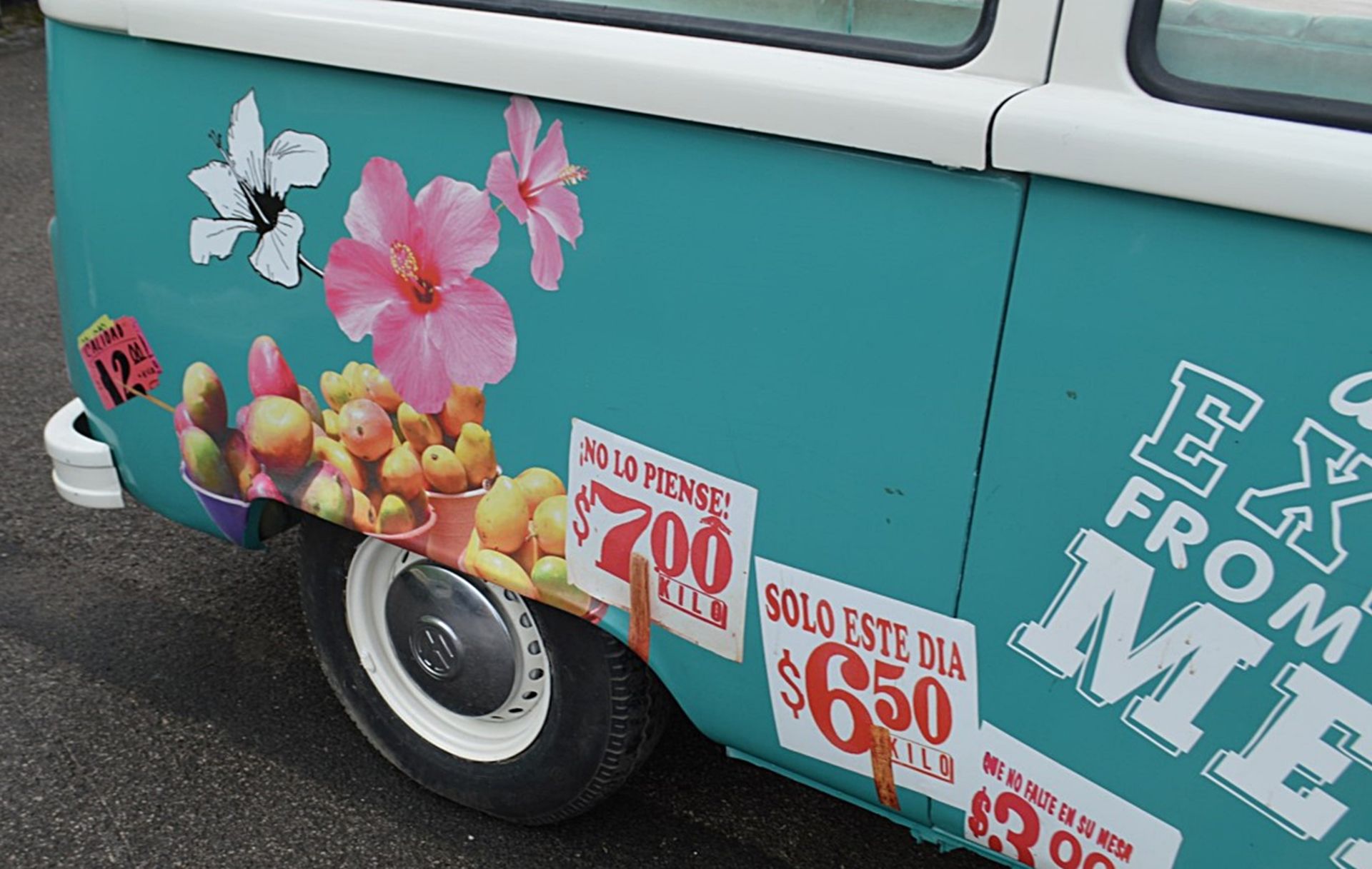 1 x Converted Vintage VW Camper Restaurant Seating Booth In Teal - Dimensions: H180 x W400 x D160cm - Image 11 of 21