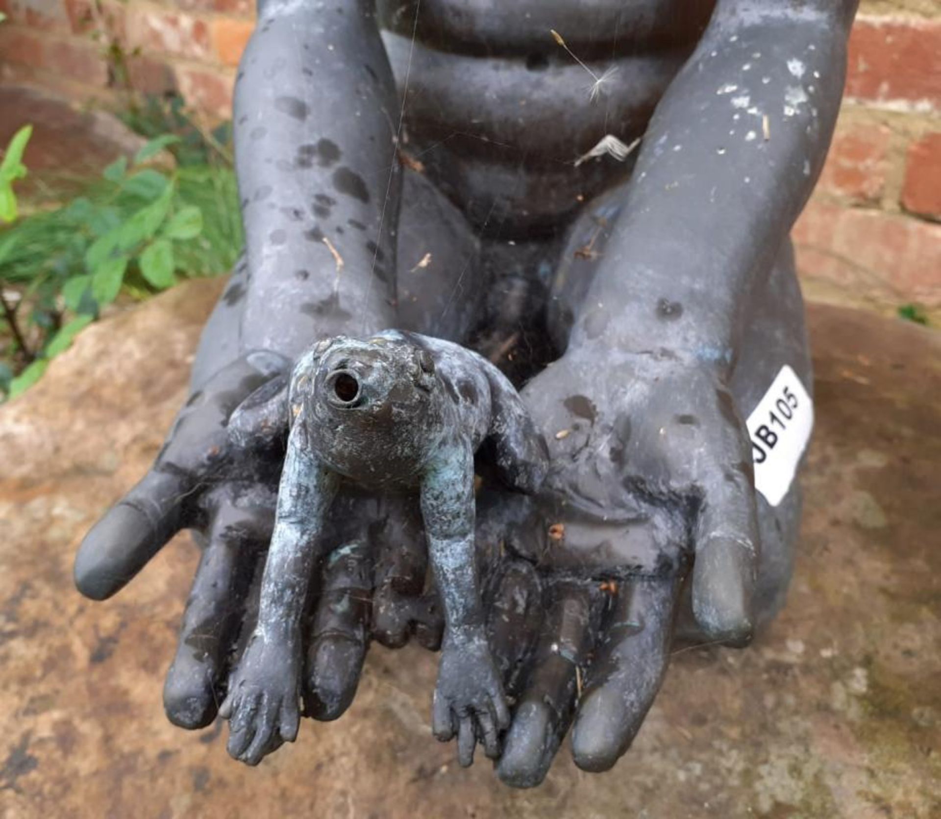 1 x Large Bronze / Metal Water Babies-Style Statue Of A Small Infant Kneeling Whilst Holding A Frog - Image 7 of 9